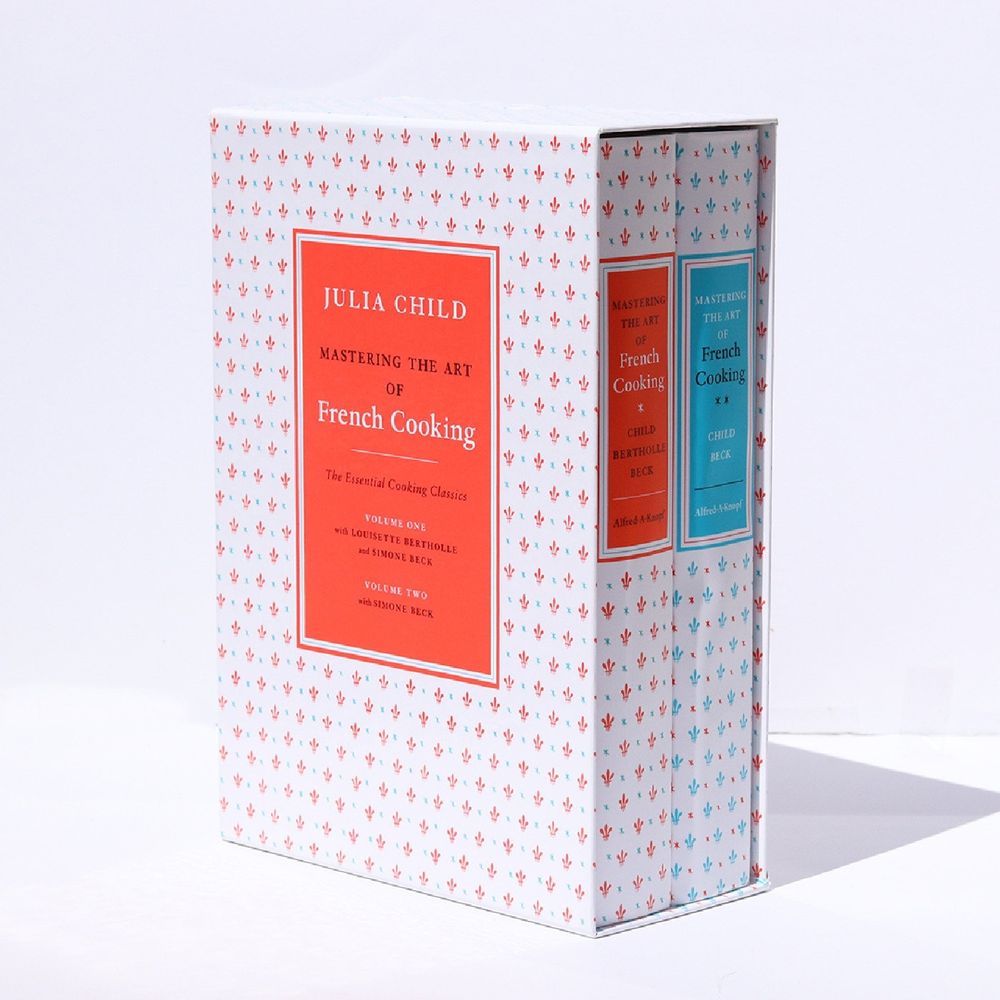 Mastering the Art of French Cooking (2 Volume Box Set) by Julia Child - ISBN: 9780307593528