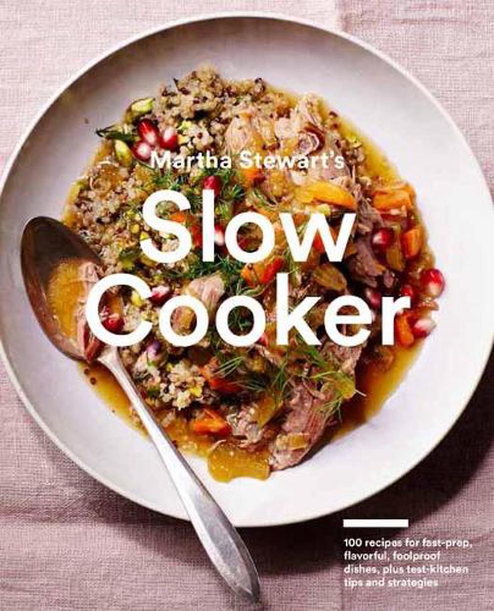 Martha Stewart's Slow Cooker by Editors of Martha Stewart Living - ISBN: 9780307954688