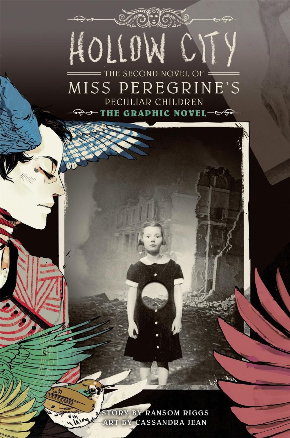 Hollow City: The Graphic Novel by Ransom Riggs - ISBN: 9780316306799