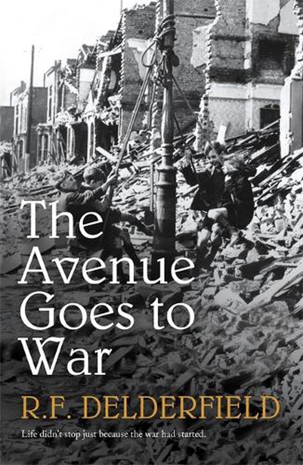 The Avenue Goes to War, 9780340963784