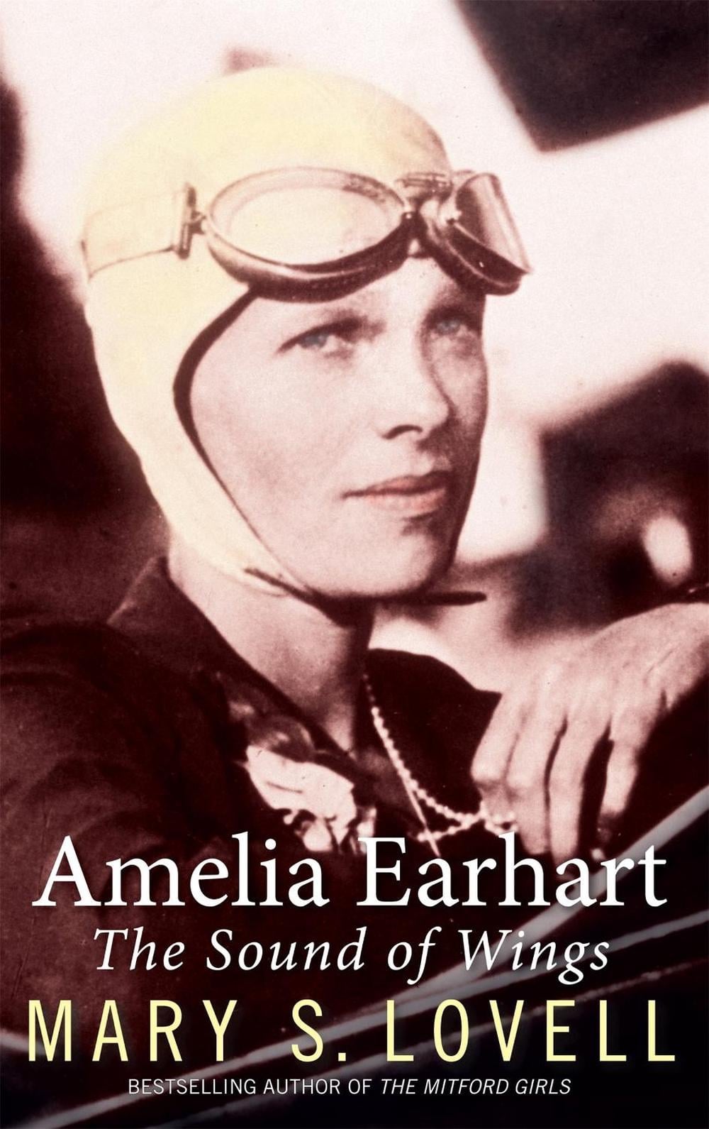 Amelia Earhart by Mary S. Lovell - ISBN: 9780349121765