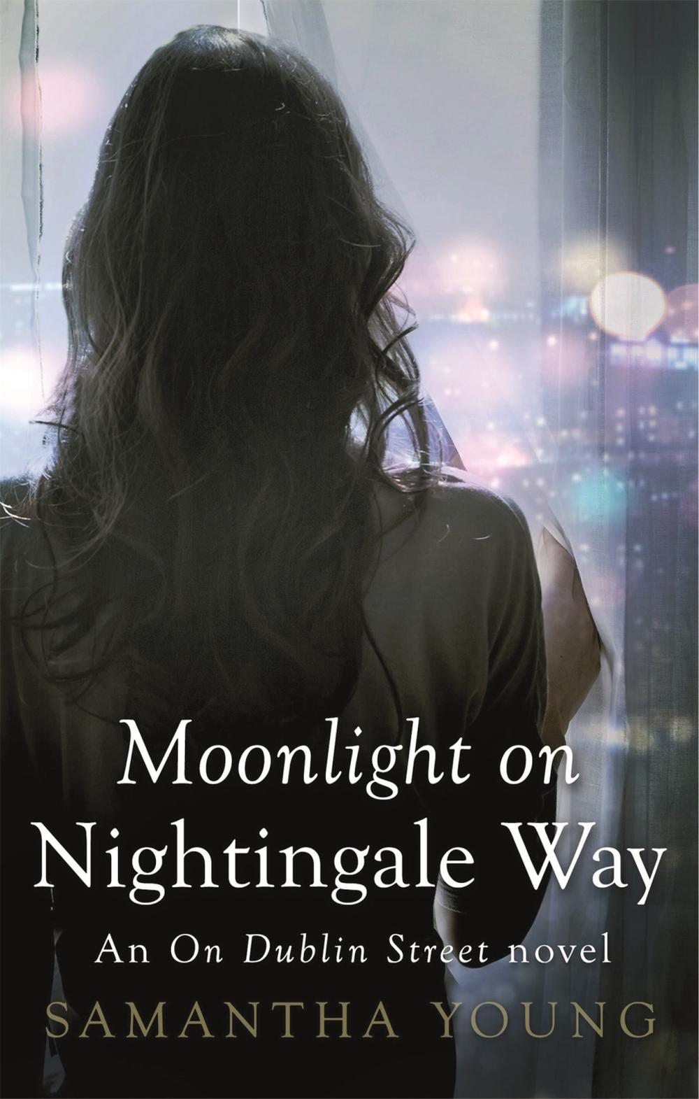 Moonlight on Nightingale Way, 9780349408804