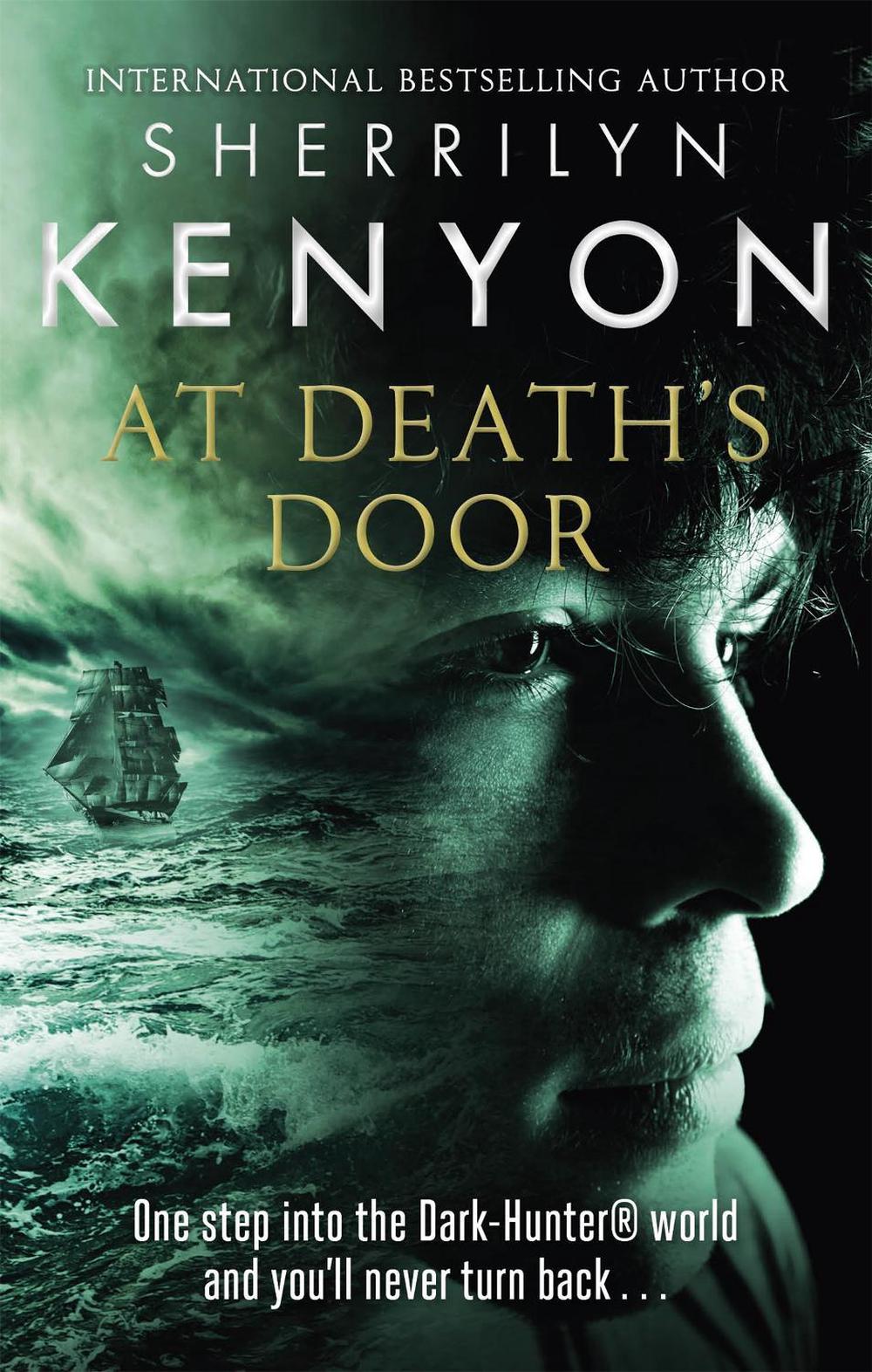 At Death's Door by Sherrilyn Kenyon - ISBN: 9780349412269