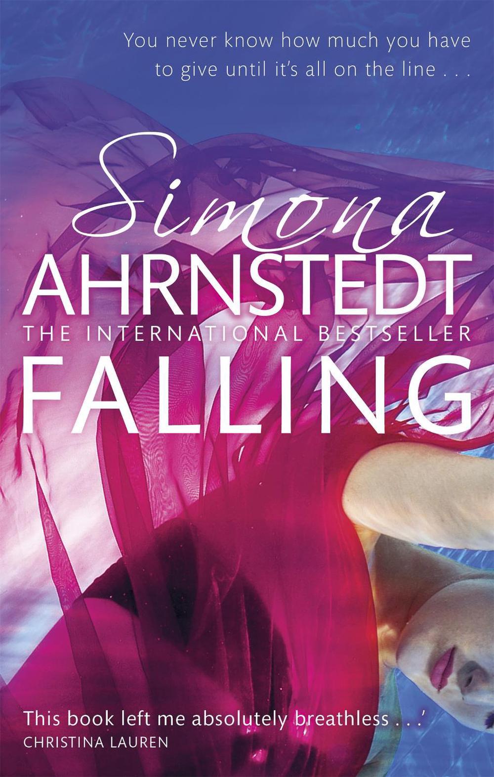 Falling by Simona Ahrnstedt - ISBN: 9780349413785
