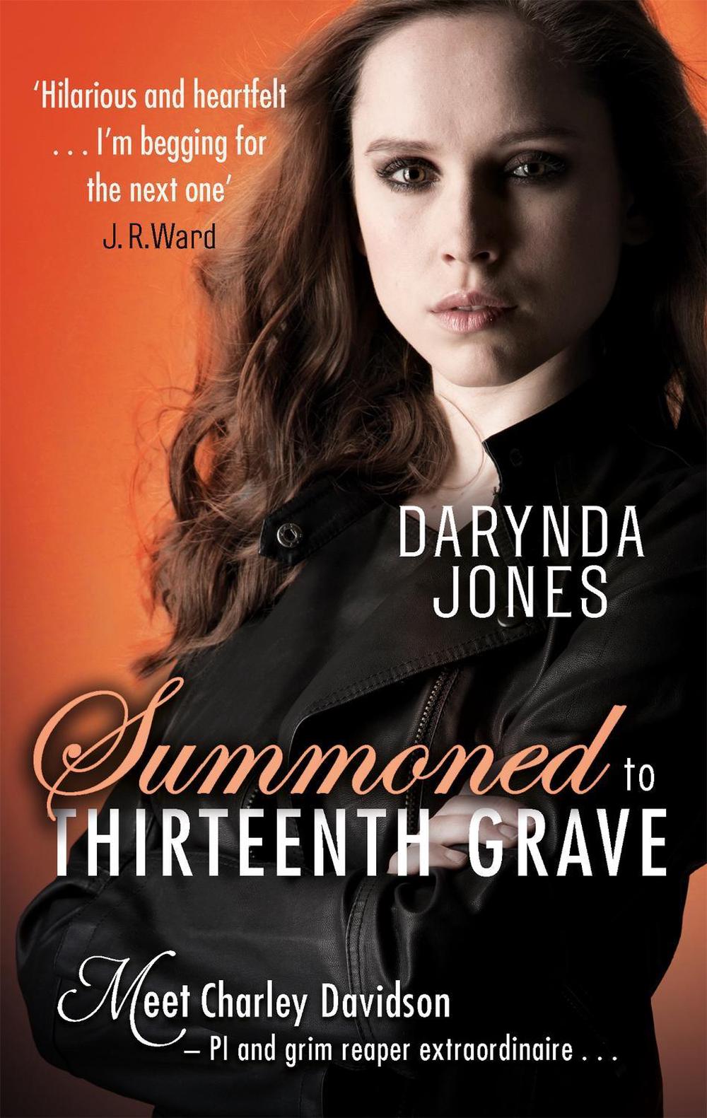 Summoned to Thirteenth Grave by Darynda Jones - ISBN: 9780349417783