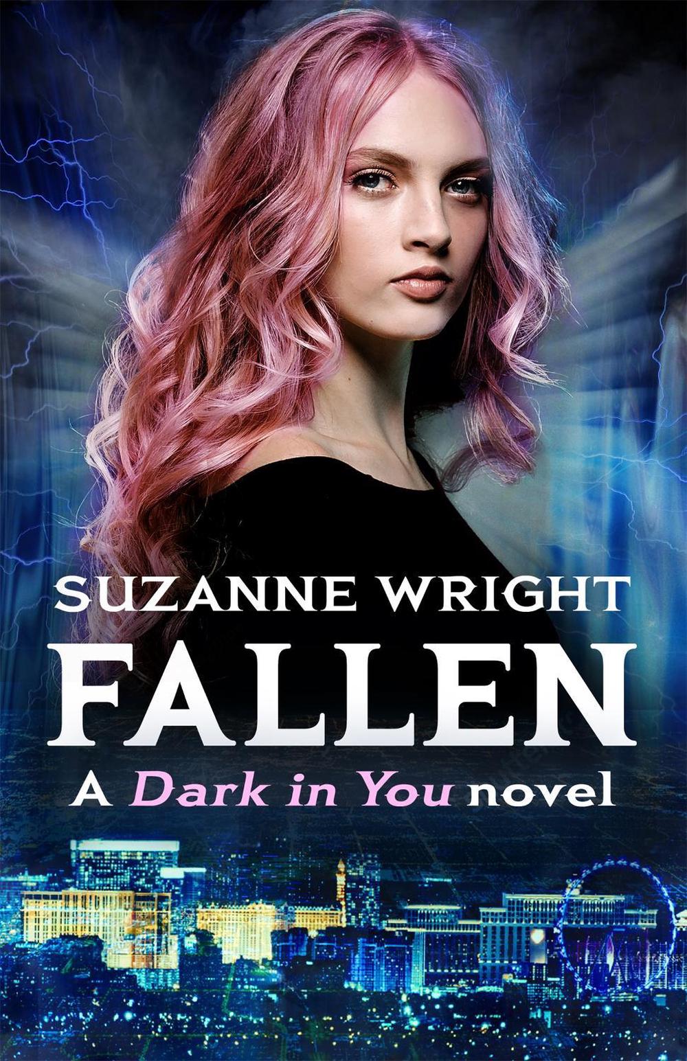Fallen by Suzanne Wright - ISBN: 9780349428468