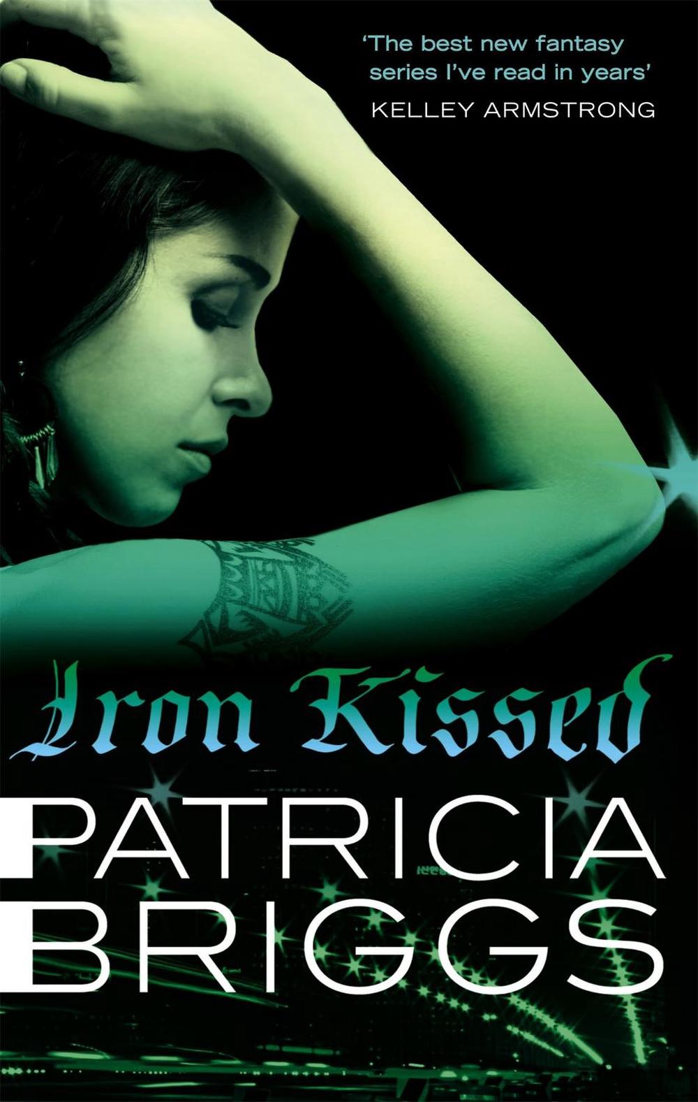 Iron Kissed by Patricia Briggs - ISBN: 9780356500607
