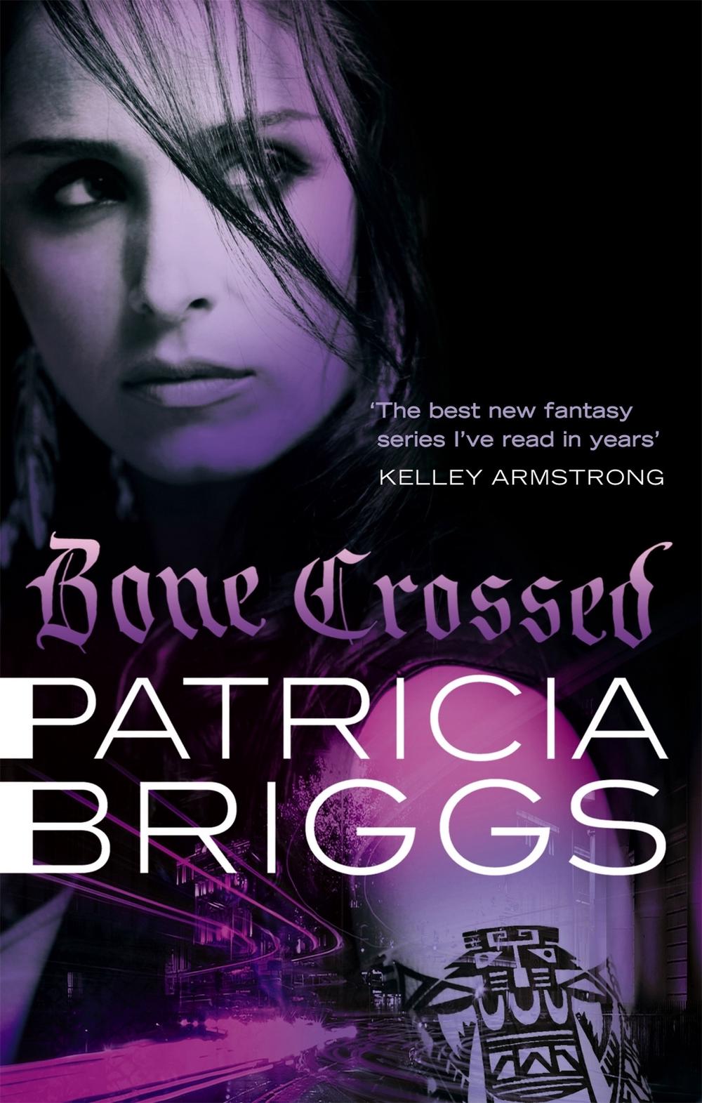Bone Crossed by Patricia Briggs - ISBN: 9780356500614