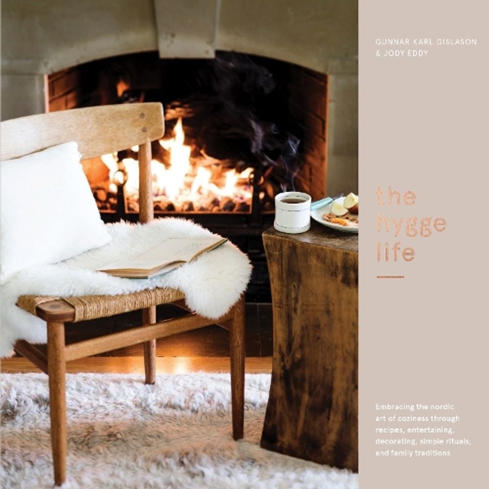 The Hygge Life by Jody Eddy - ISBN: 9780399579936