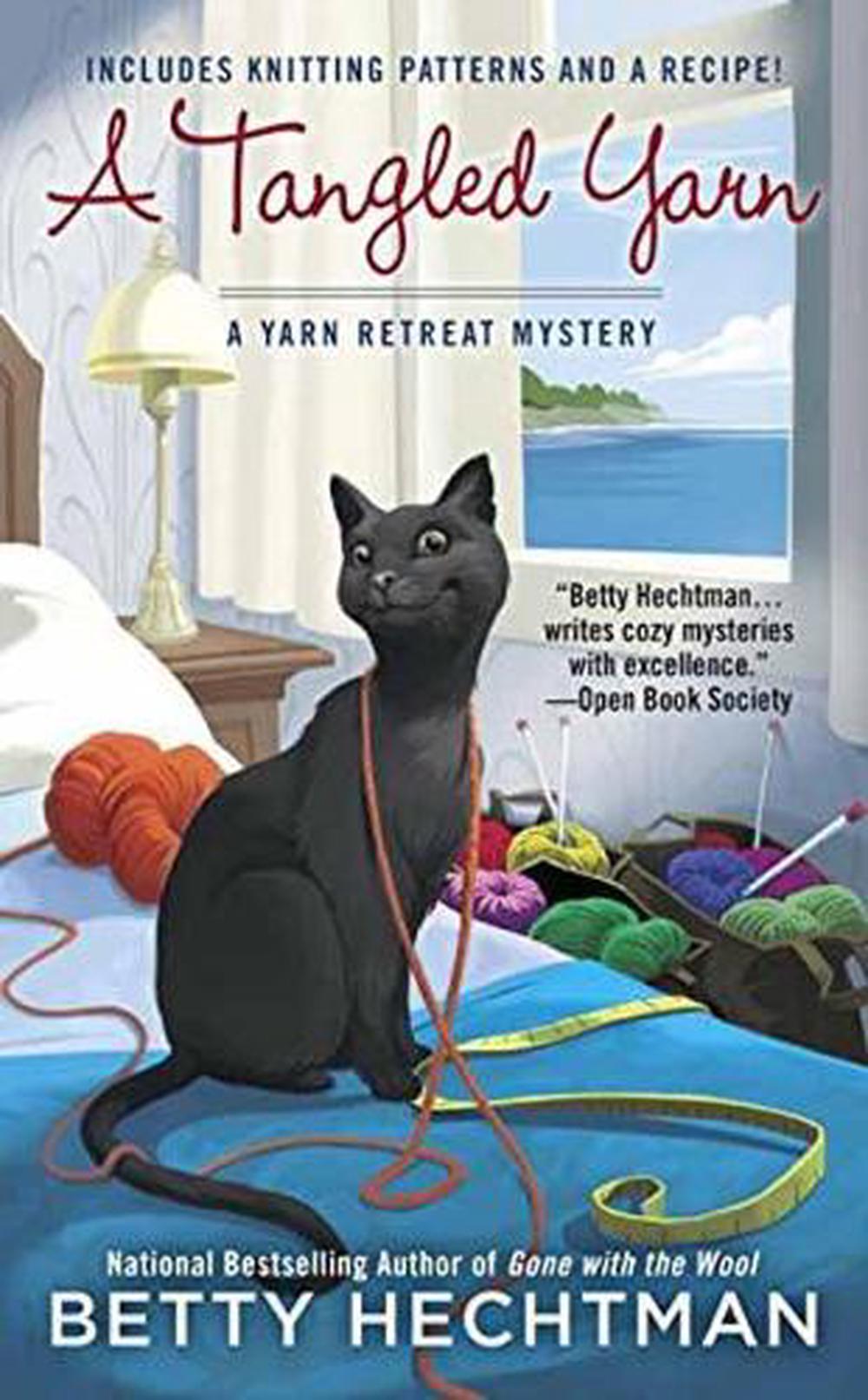A Tangled Yarn by Betty Hechtman - ISBN: 9780425282687