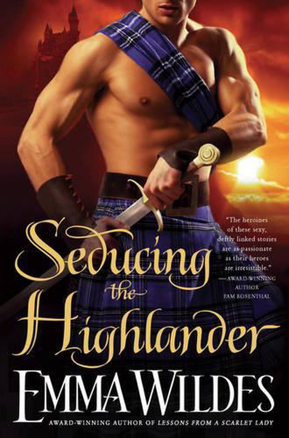 Seducing The Highlander by Emma Wildes - ISBN: 9780451229823