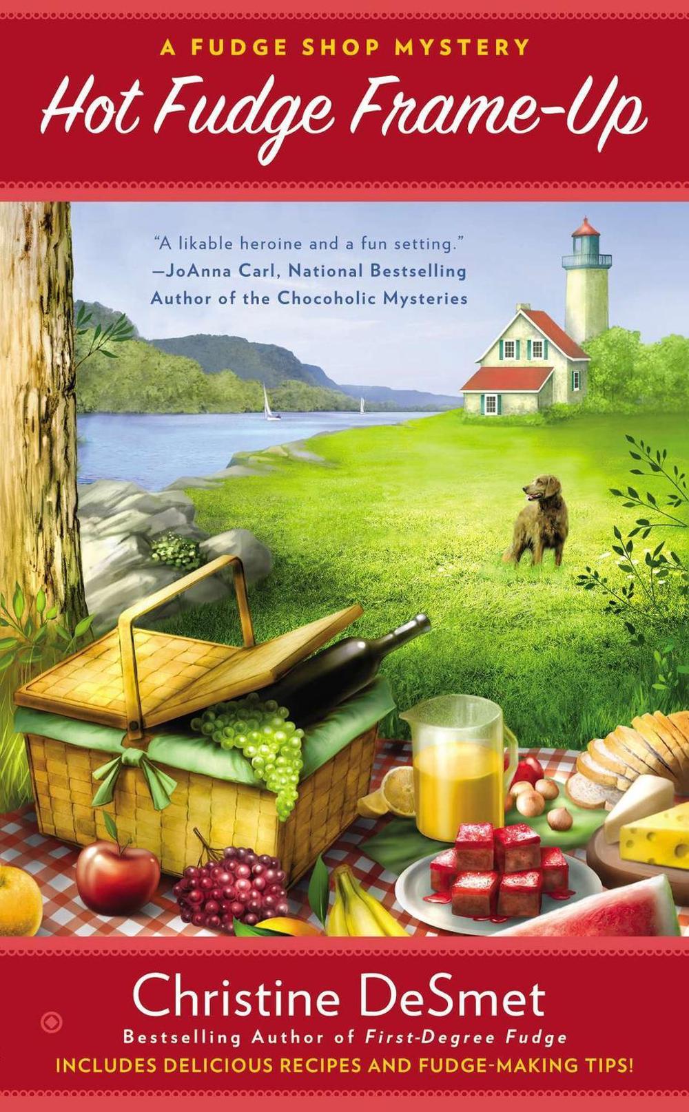 Hot Fudge Frame-Up by Christine DeSmet - ISBN: 9780451416483