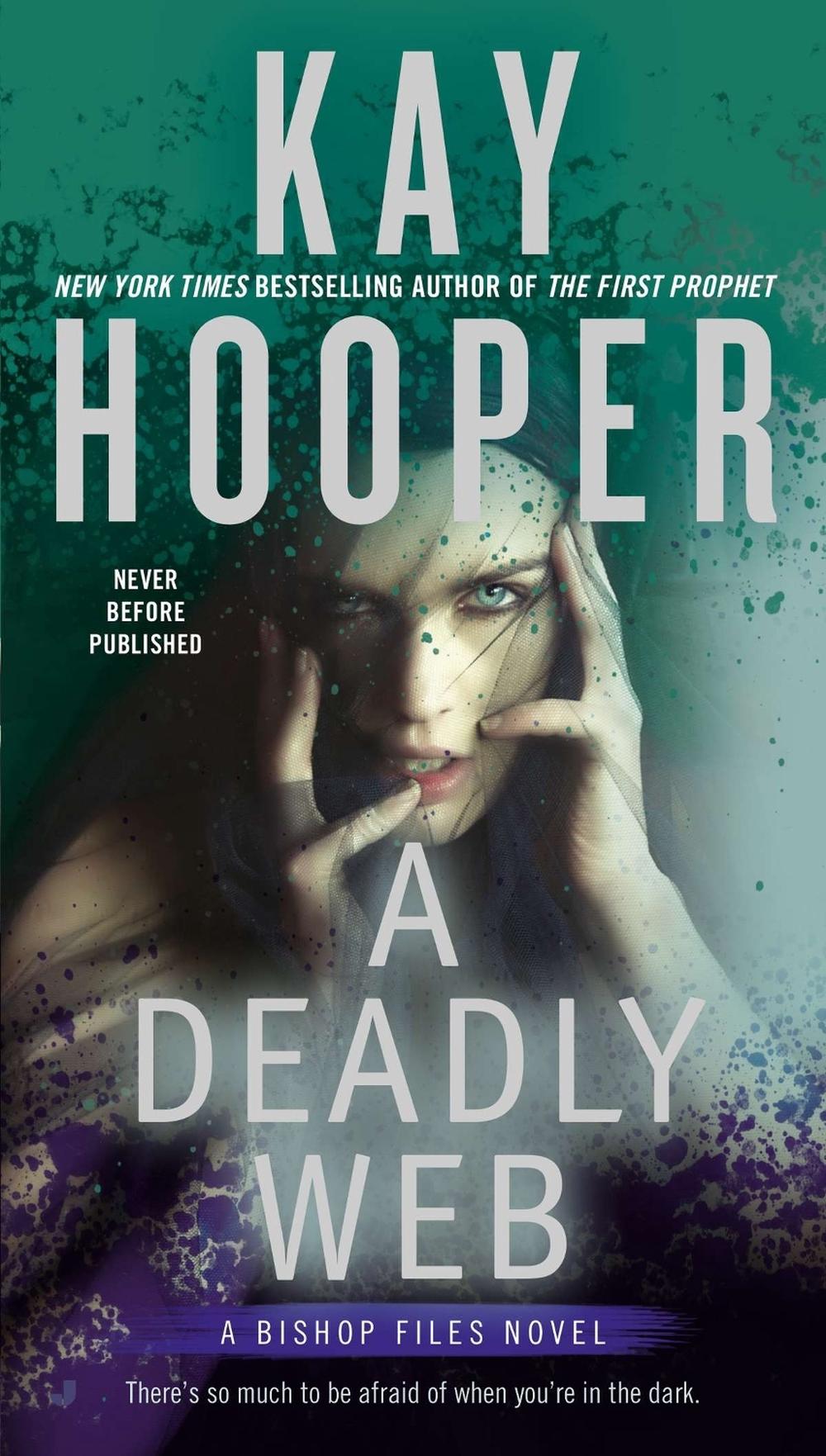 A Deadly Web by Kay Hooper - ISBN: 9780515153347