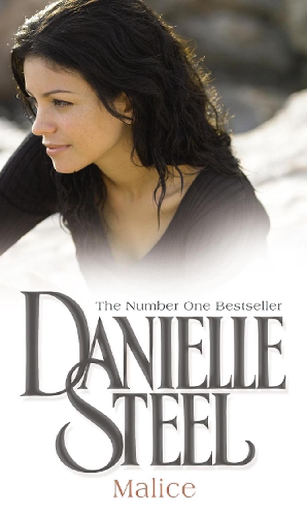 Malice by Danielle Steel, Paperback, 9780552141314 Buy online at The Nile