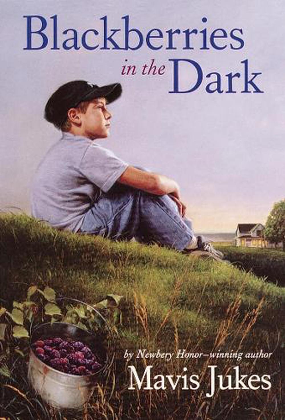 Blackberries in the Dark by Mavis Jukes - ISBN: 9780679865704