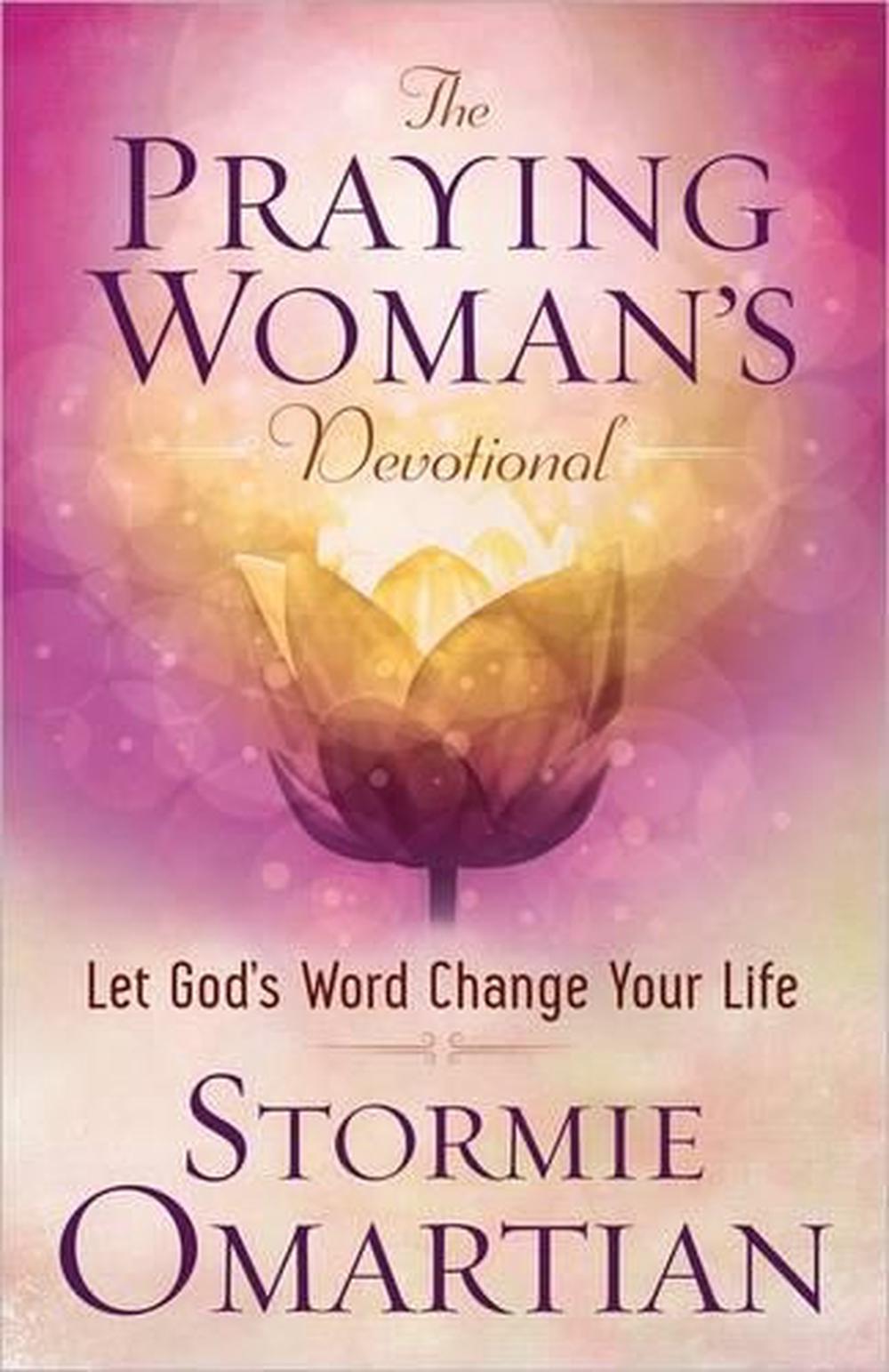 The Praying Woman's Devotional, 9780736963411