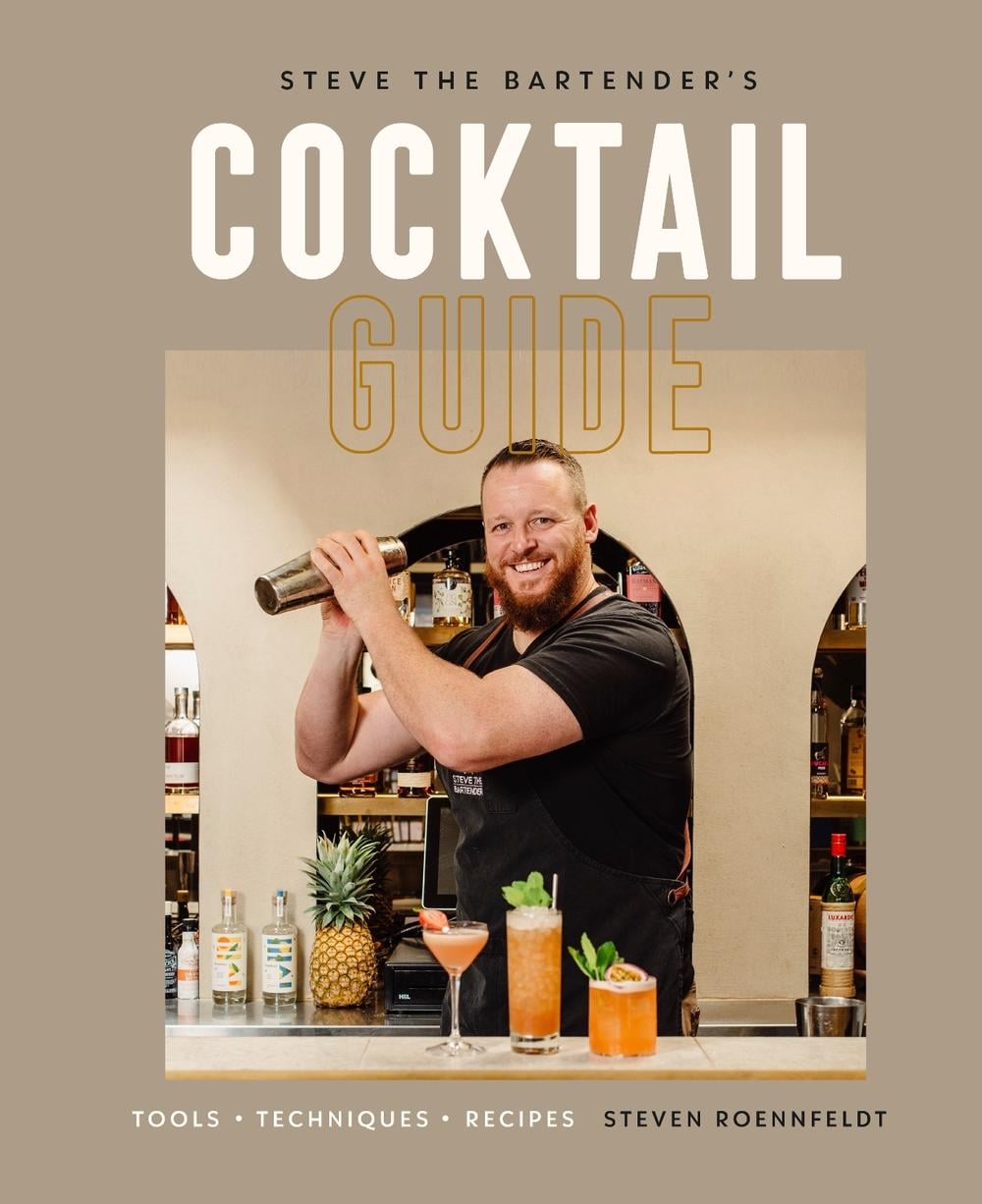 Steve the Bartender's Cocktail Guide by Steven Roennfeldt - ISBN: 9780744058710