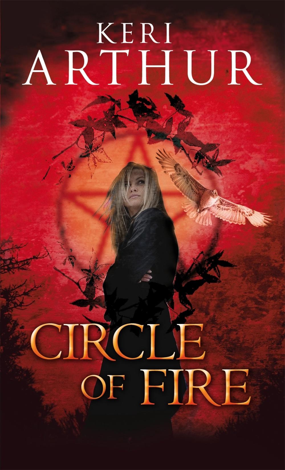 Circle Of Fire by Keri Arthur - ISBN: 9780749909192