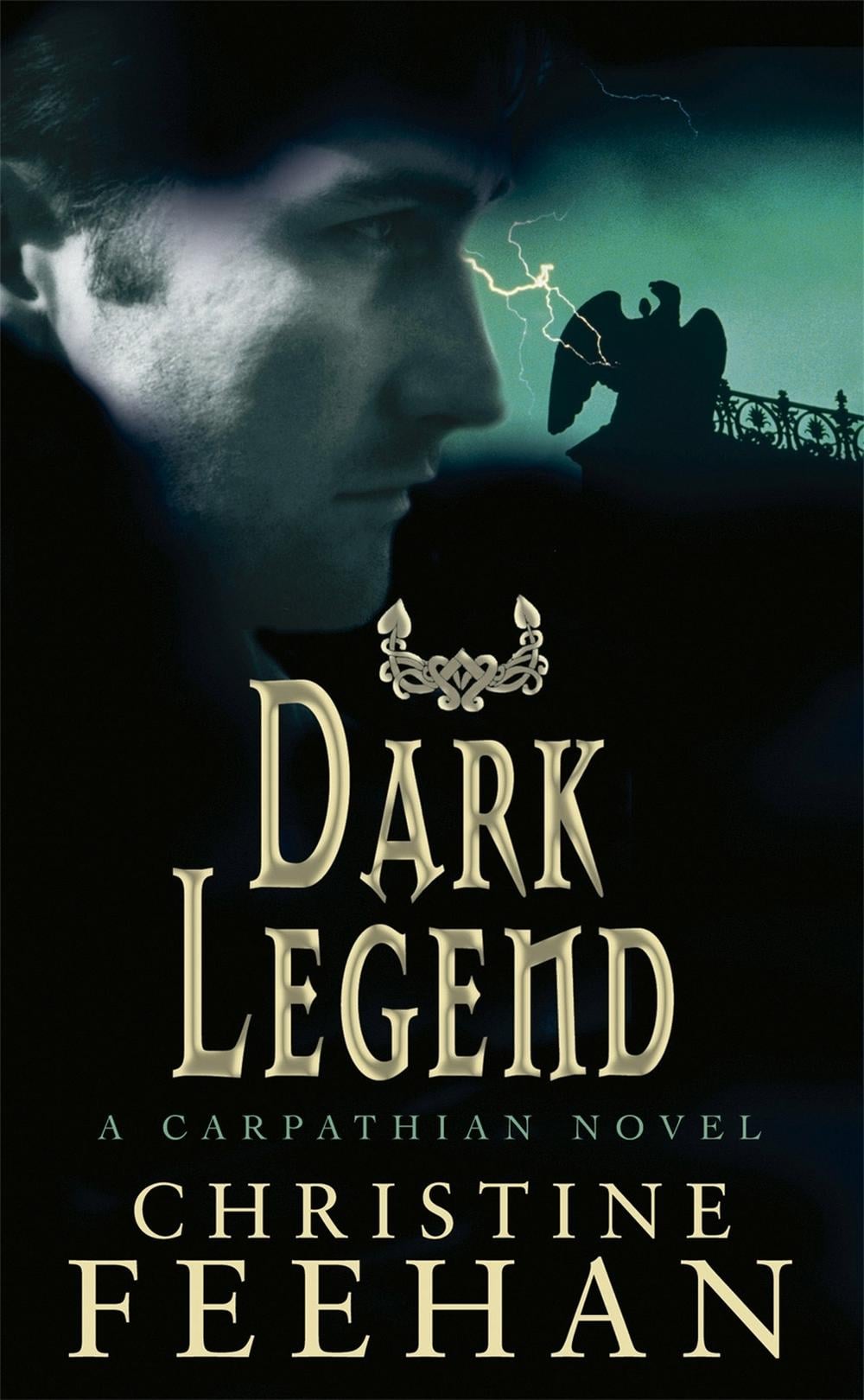 Dark Legend by Christine Feehan - ISBN: 9780749937676