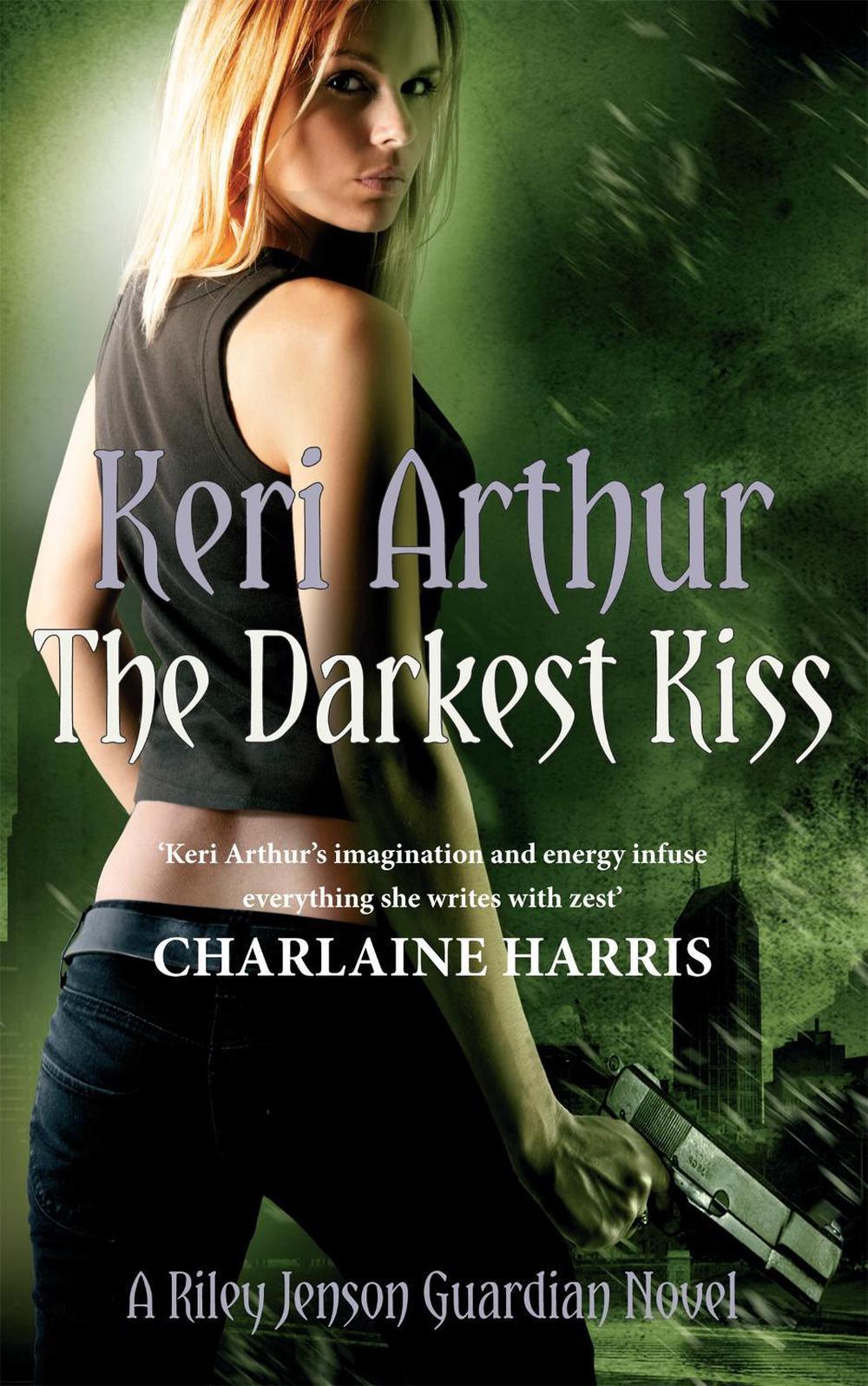 The Darkest Kiss by Keri Arthur - ISBN: 9780749955137