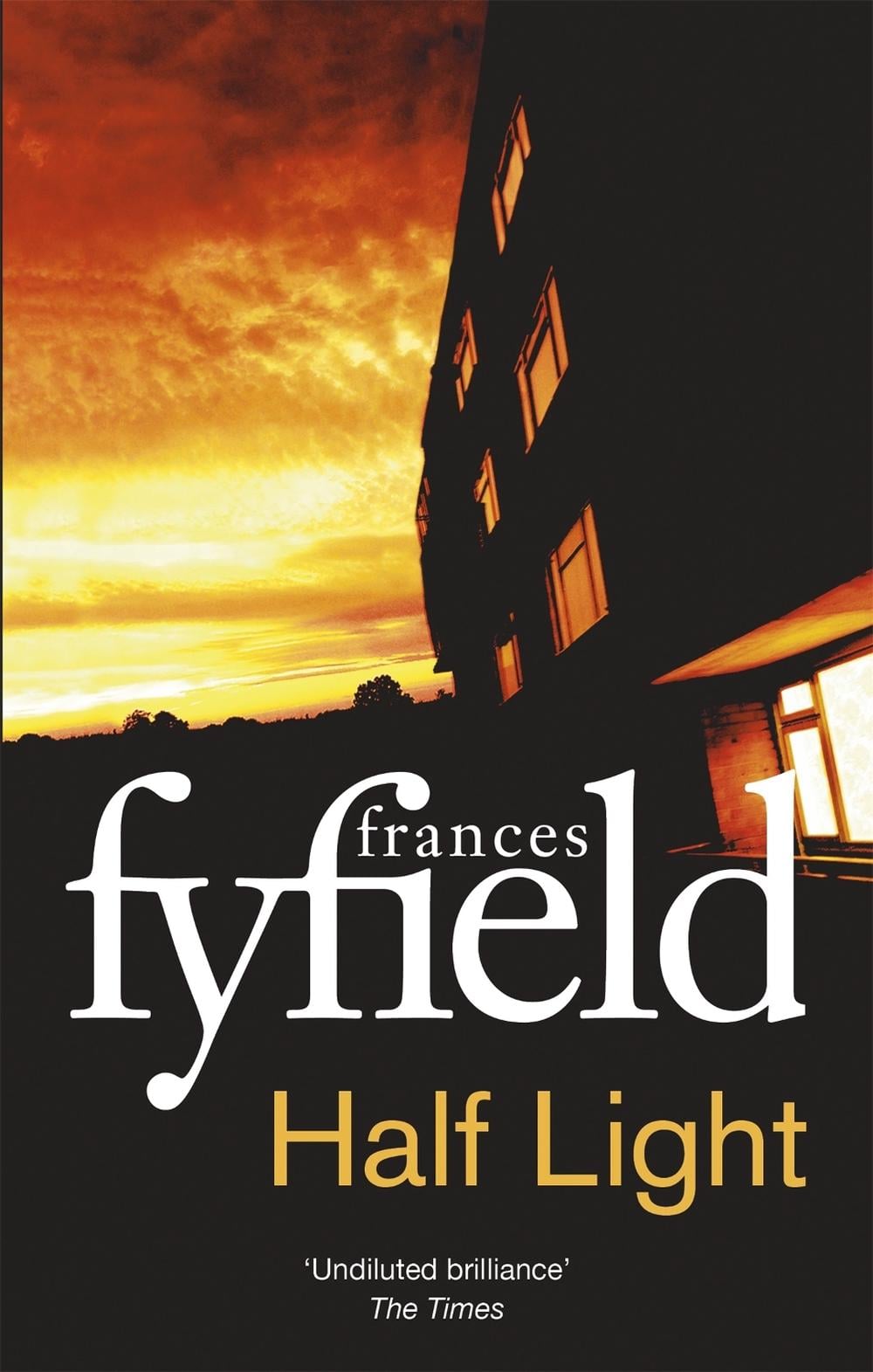 Half Light by Frances Fyfield - ISBN: 9780751573732