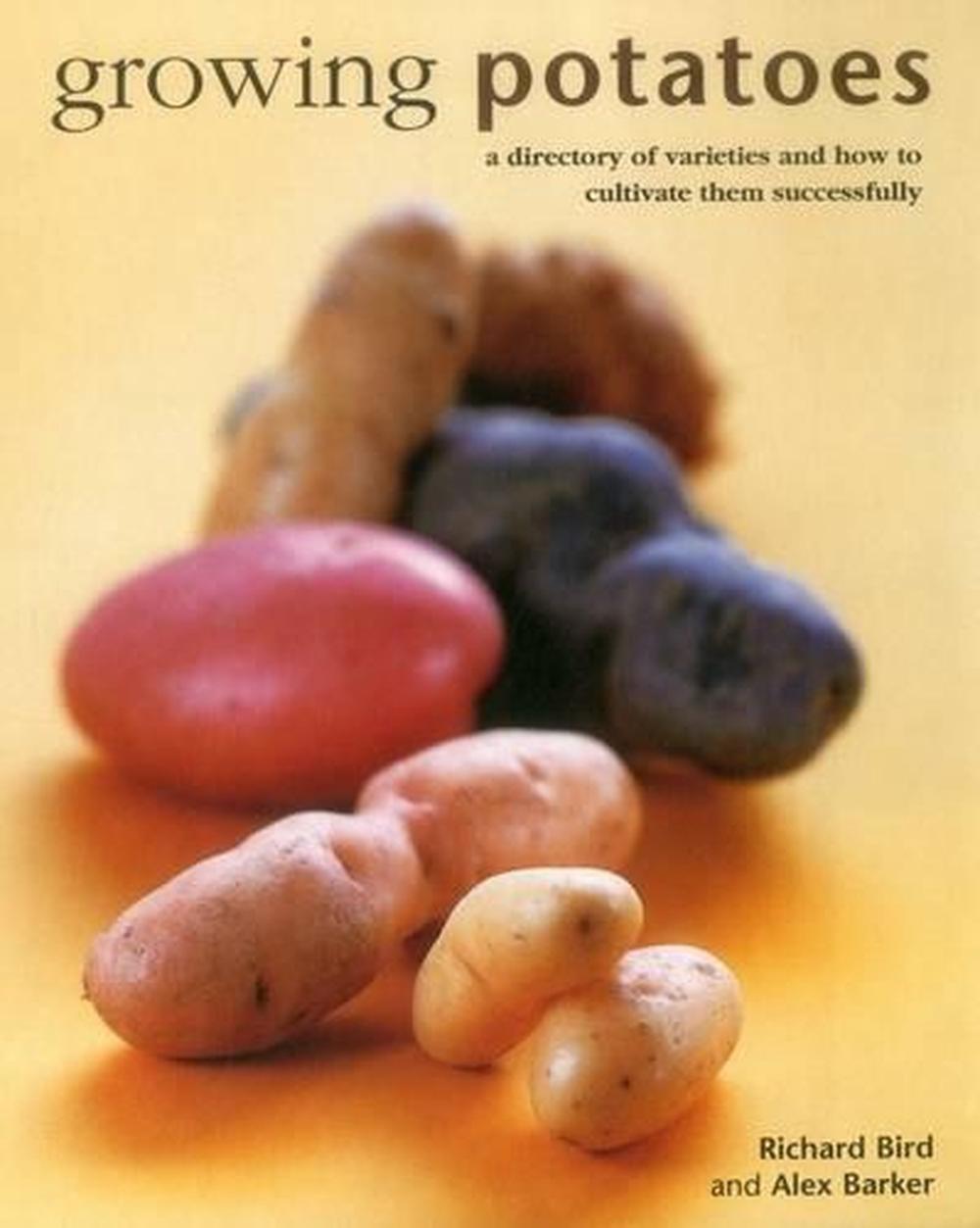 Growing Potatoes, 9780754831556