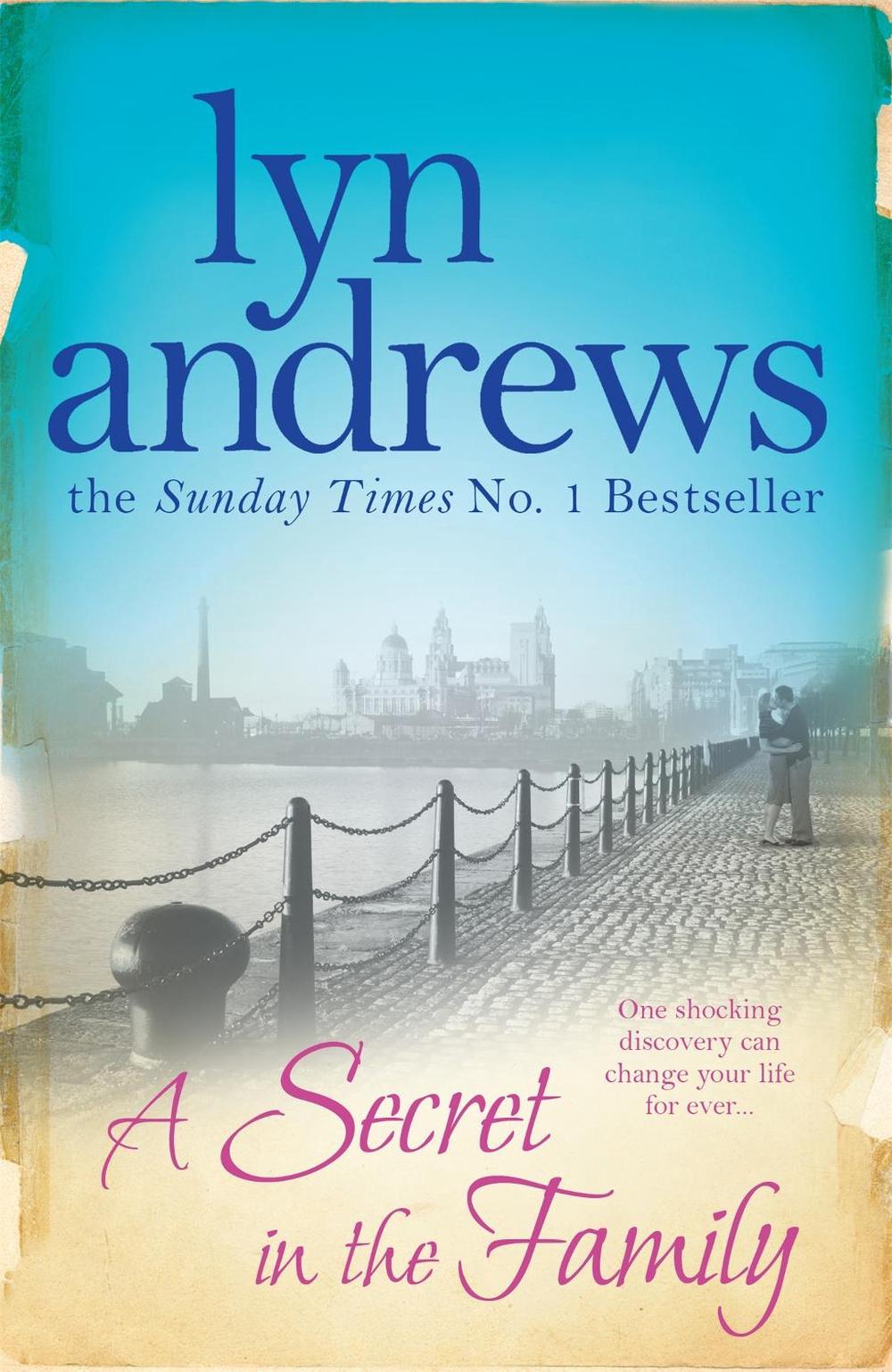 A Secret in the Family by Lyn Andrews - ISBN: 9780755357505