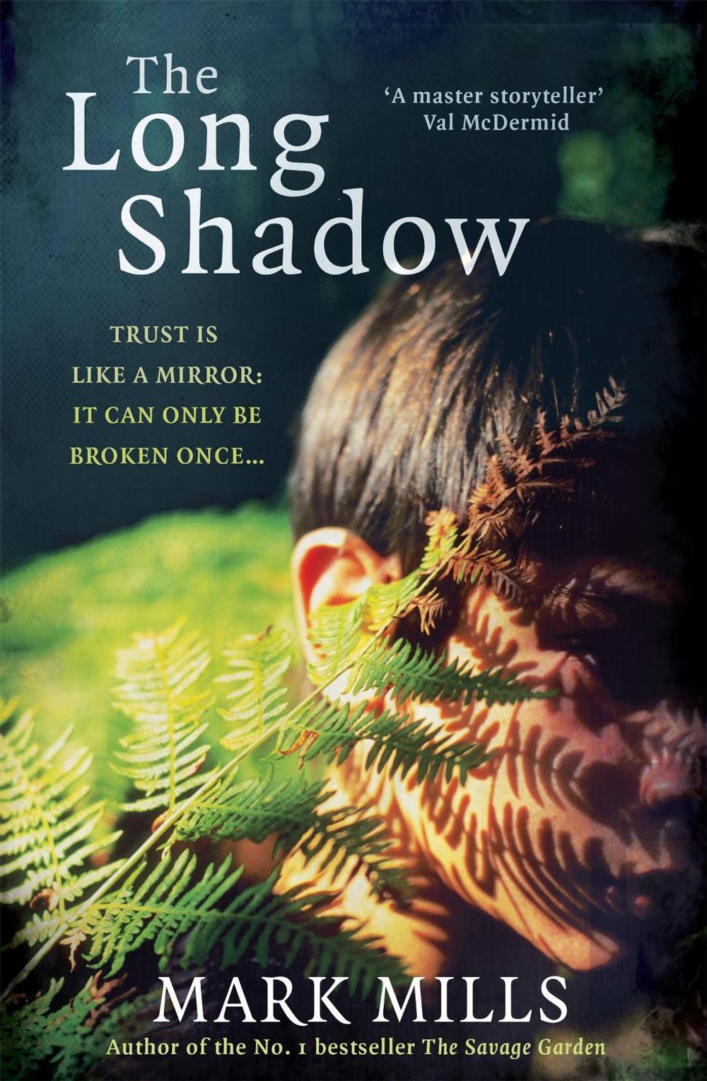 The Long Shadow by Mark Mills - ISBN: 9780755392346