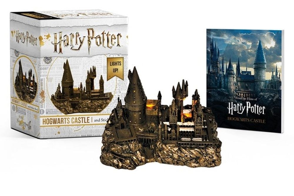 Harry Potter Hogwarts Castle and Sticker Book by Running Press - ISBN: 9780762464401