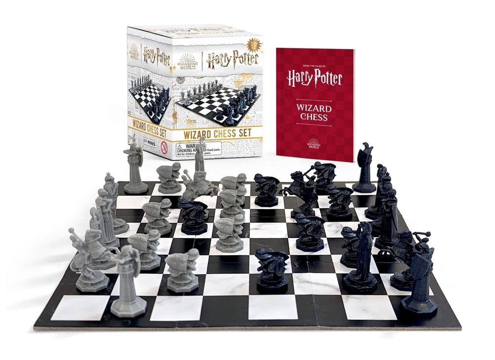 Harry Potter Wizard Chess Set, 9780762483983