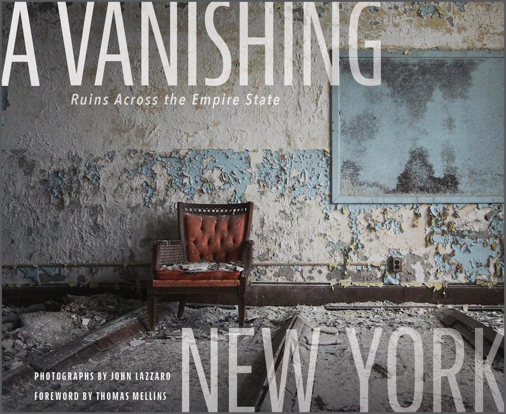 A Vanishing New York, 9780764363580