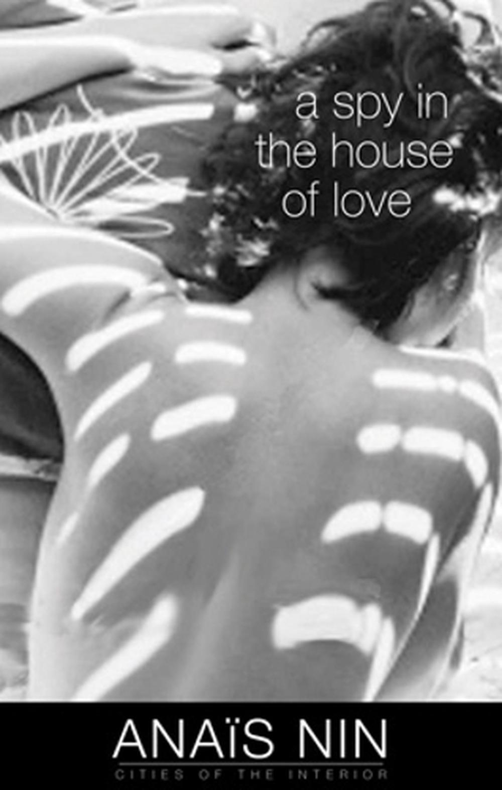 A Spy in the House of Love, 9780804011488