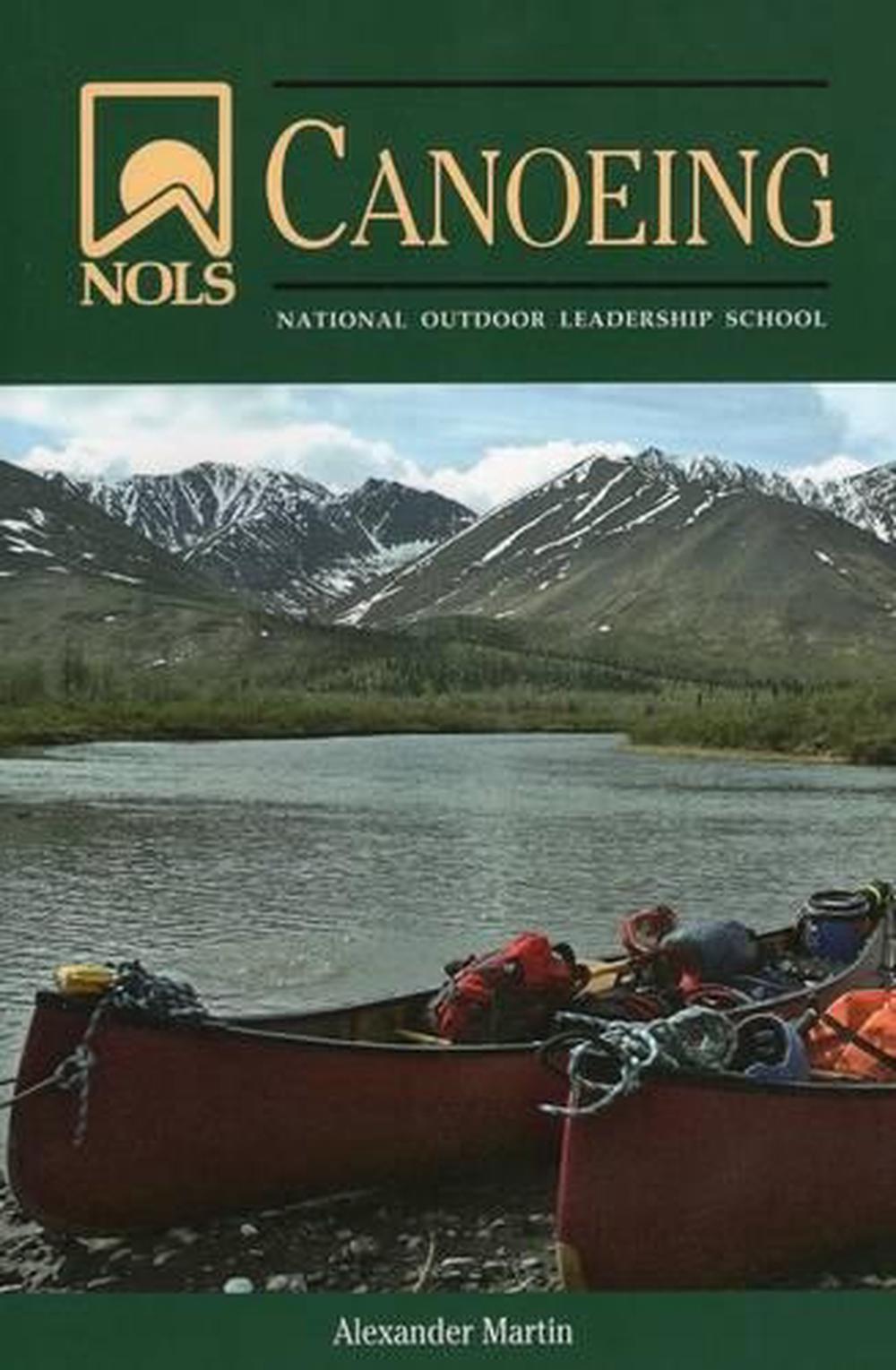 NOLS Canoeing, 9780811711722
