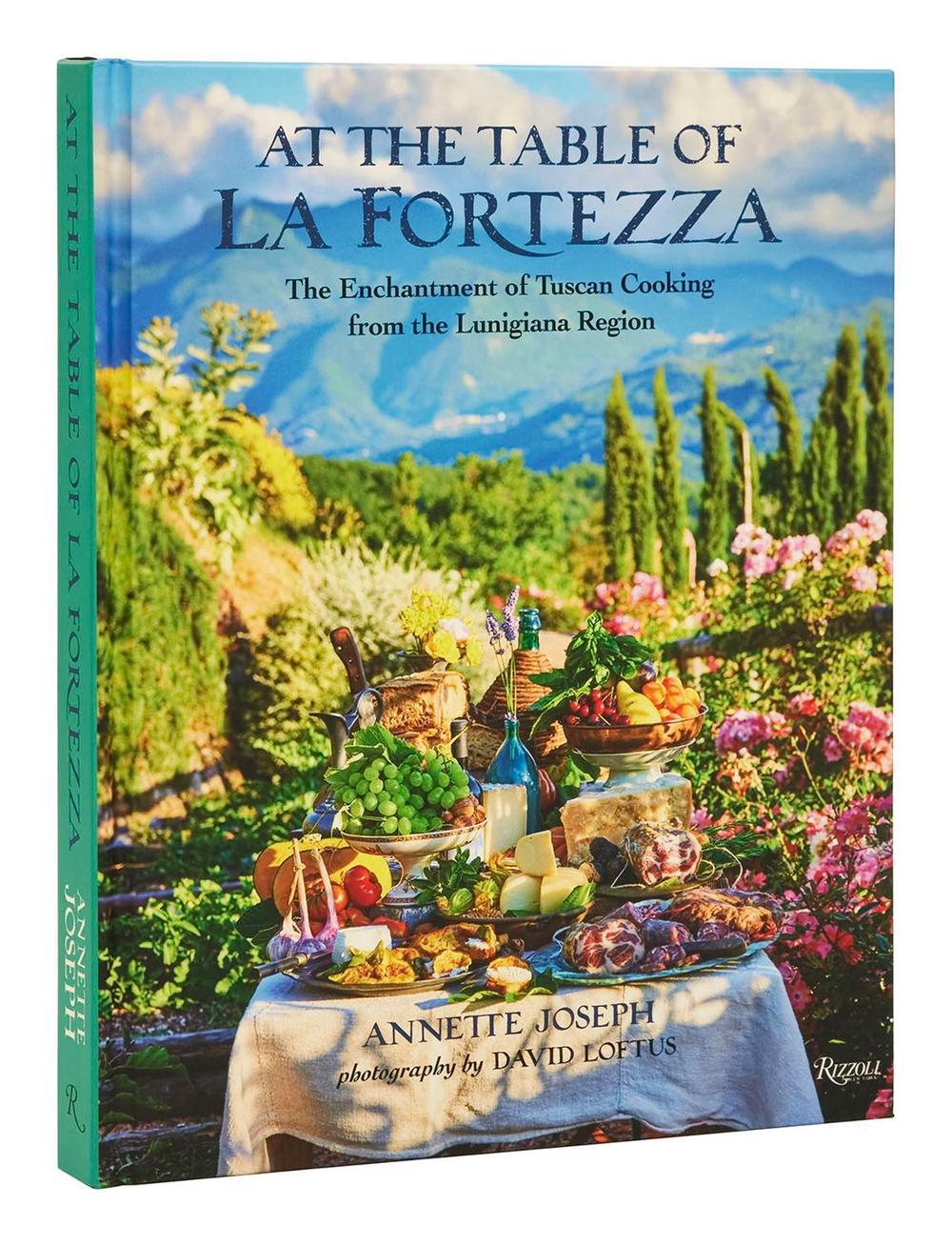 At the Table of La Fortezza, 9780847869480
