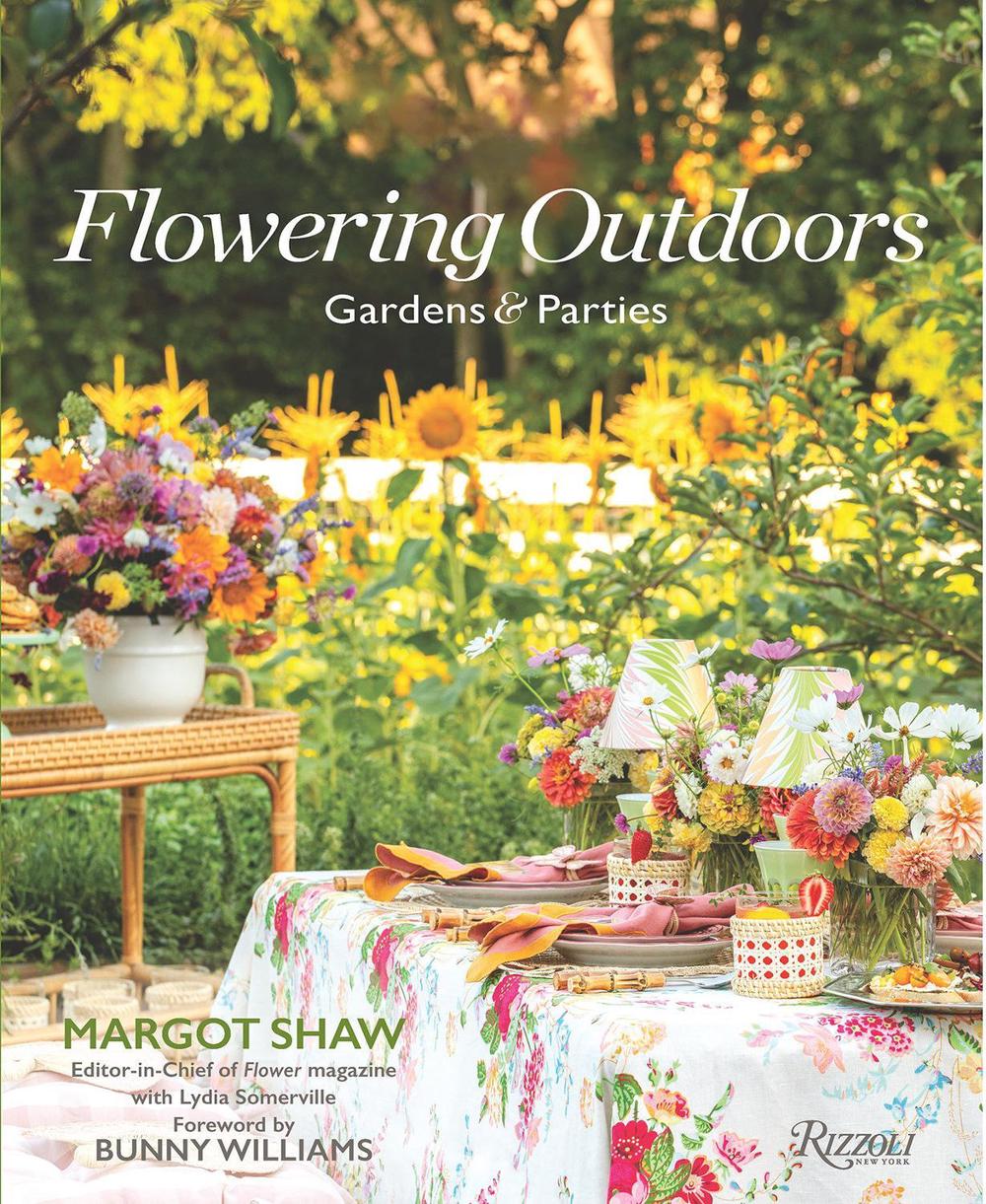 Flowering Outdoors, 9780847876303
