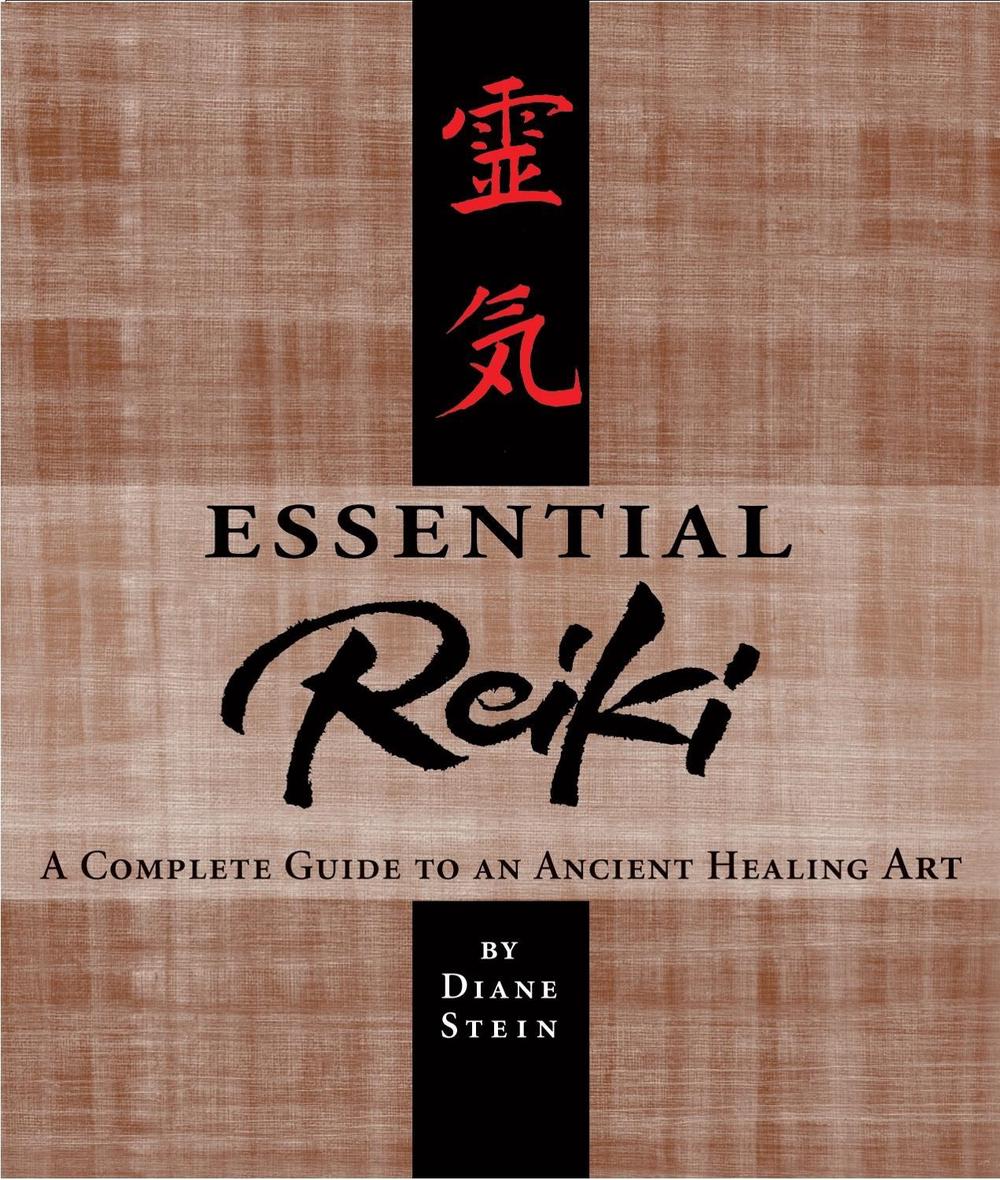 Essential Reiki, 9780895947369