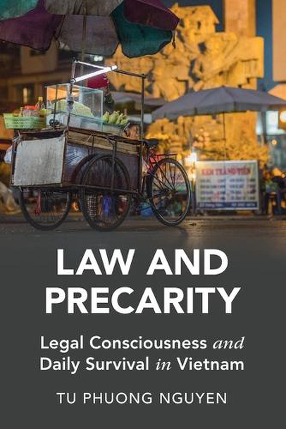 Law and Precarity, 9781009180498