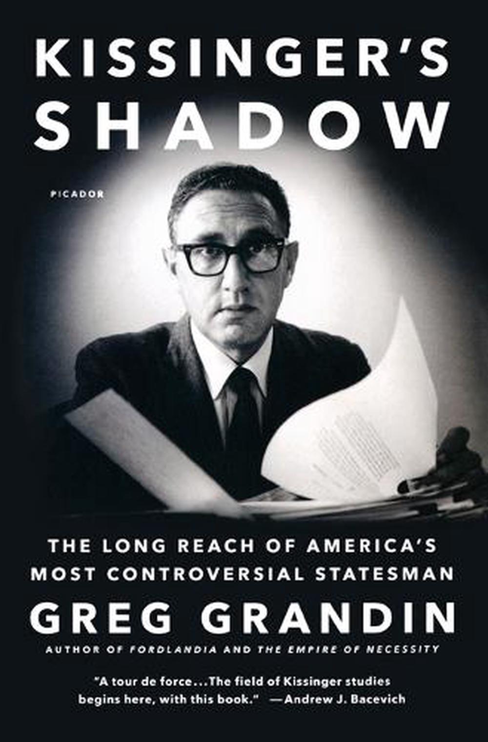 Kissinger's Shadow, 9781250097170