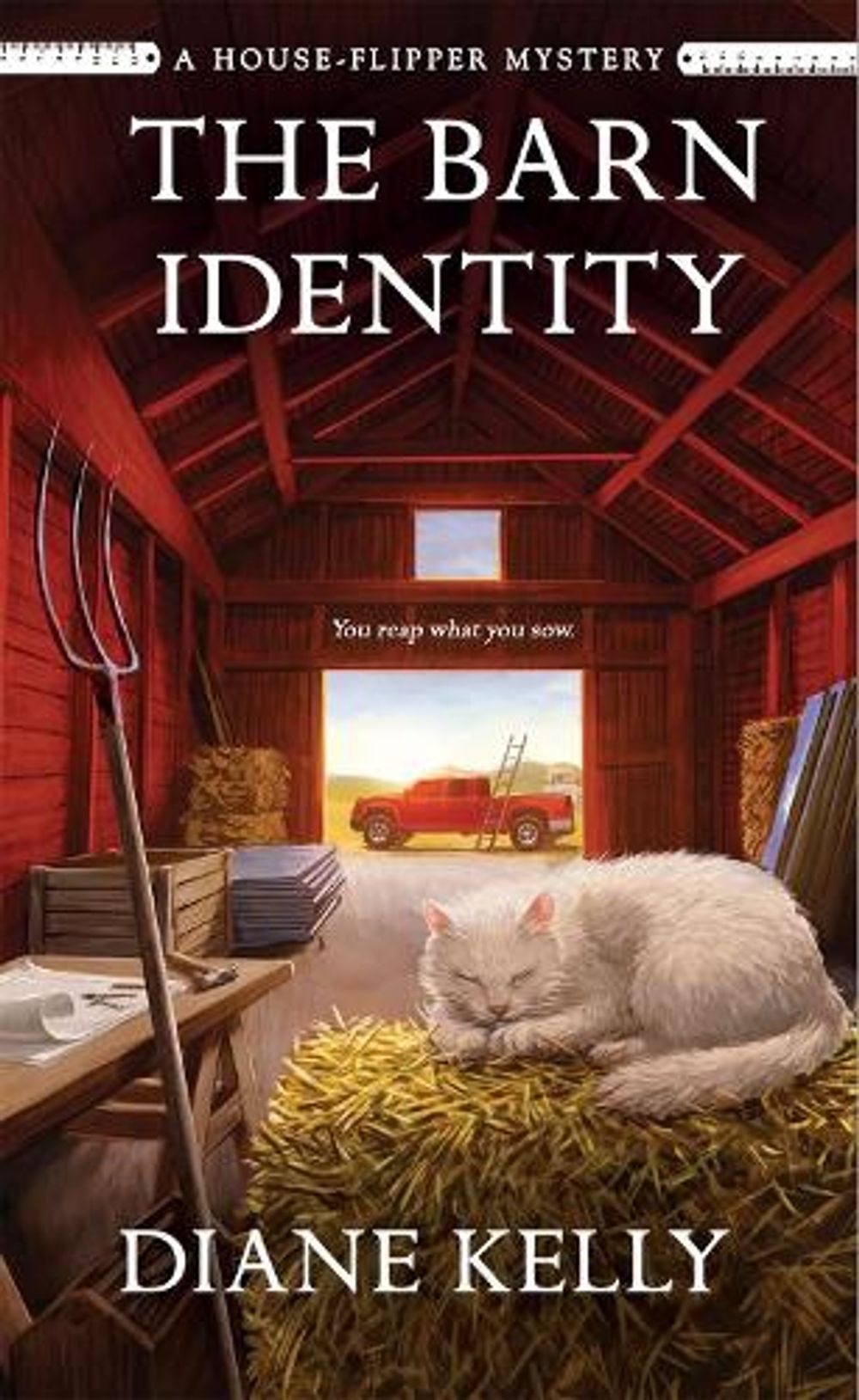 The Barn Identity by Diane Kelly - ISBN: 9781250359346