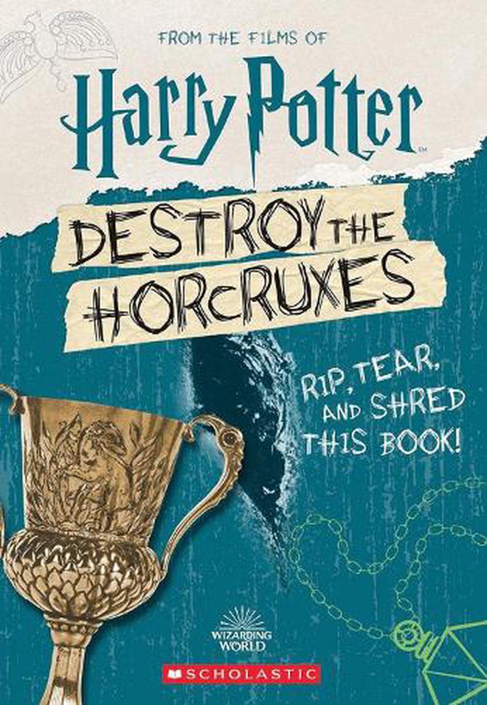 Destroy the Horcruxes (Official Harry Potter Activity Book)