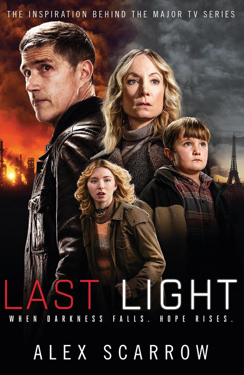Last Light by Alex Scarrow - ISBN: 9781398710078