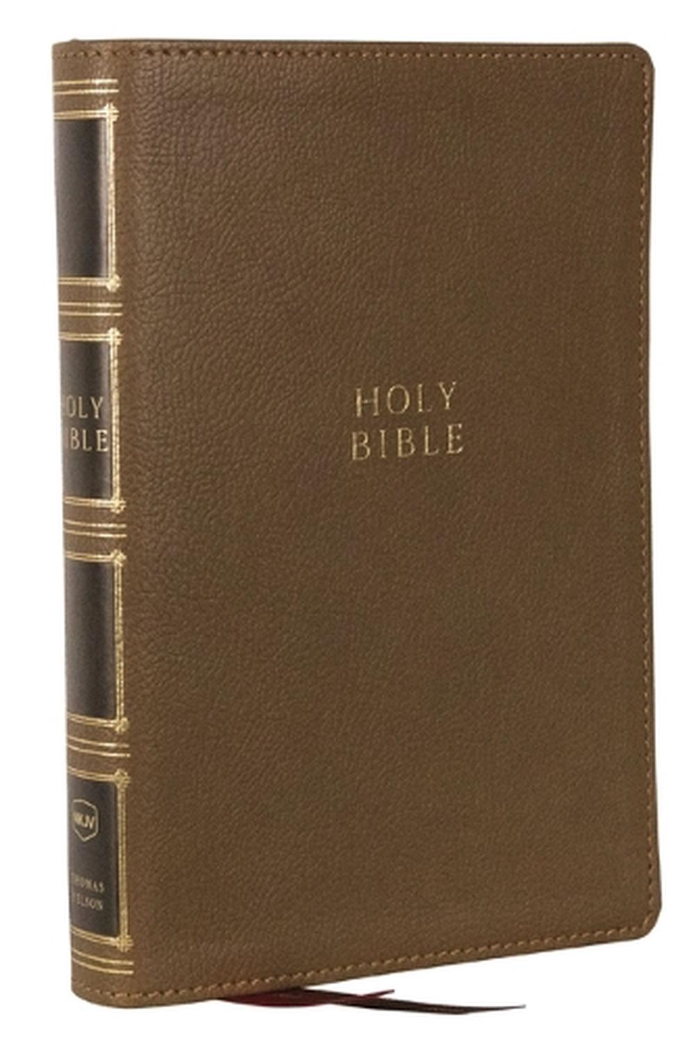NKJV, Compact Center-Column Reference Bible, Brown Leathersoft, Red Letter, Comfort Print, 9781400333035
