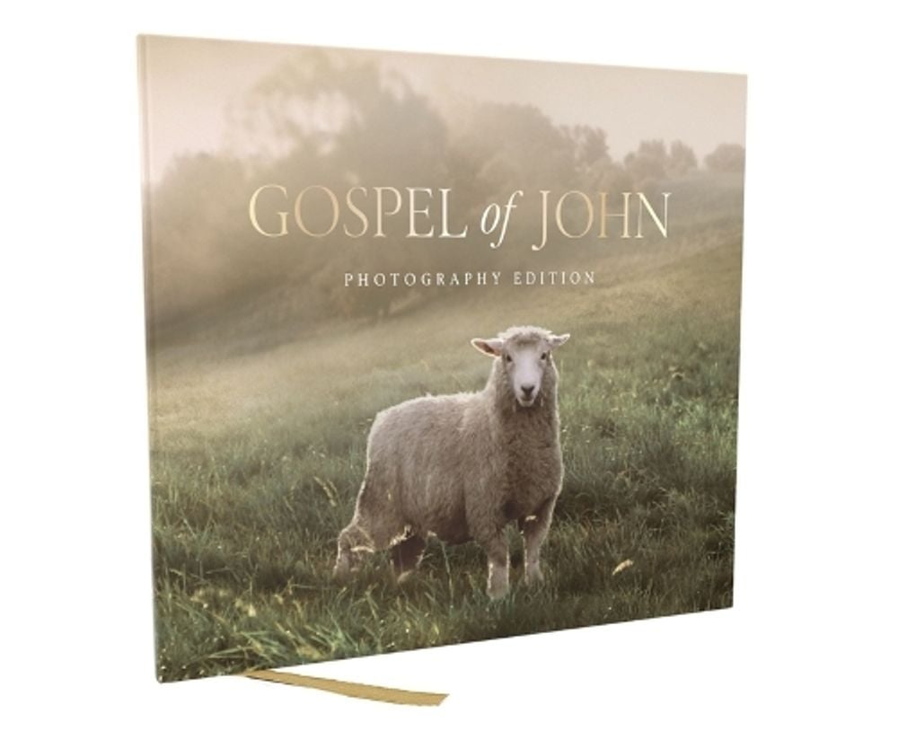 NKJV Gospel of John, Photography Edition, Hardcover by Thomas Nelson - ISBN: 9781400354702