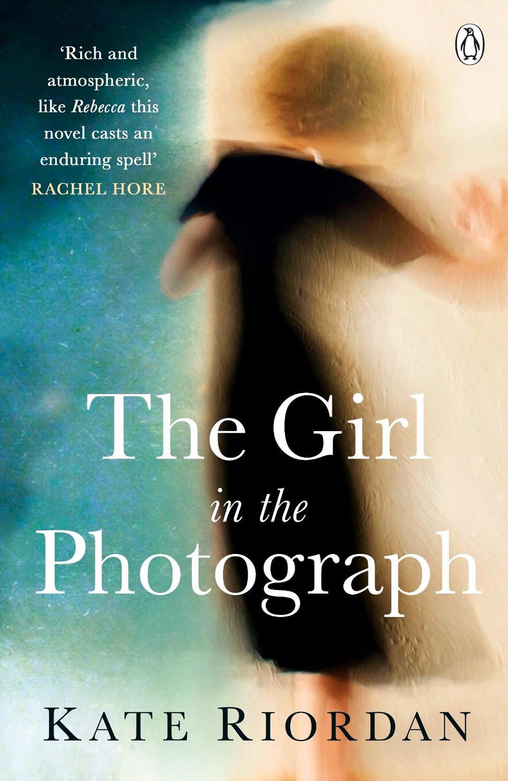 The Girl in the Photograph by Kate Riordan - ISBN: 9781405917421