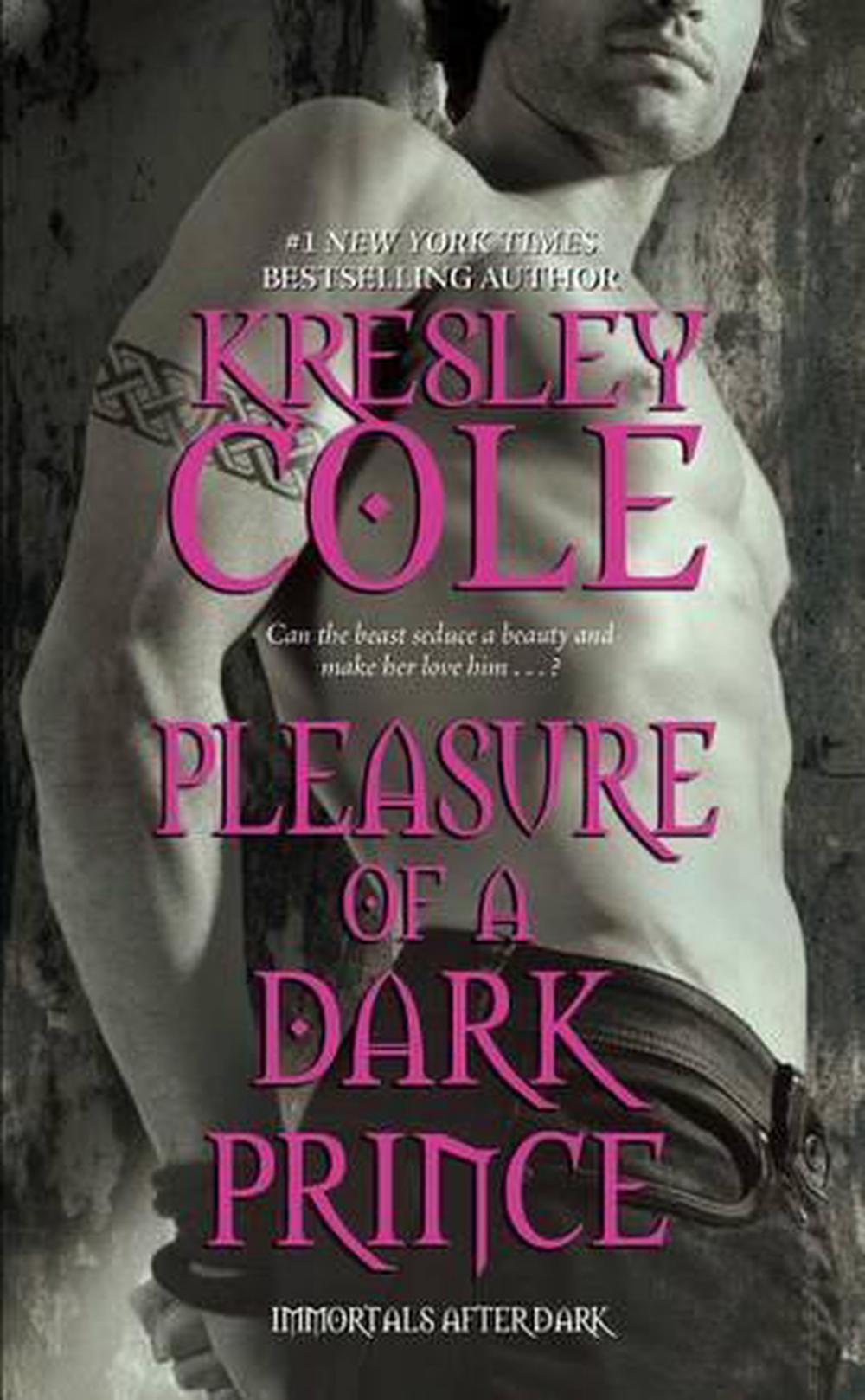 Pleasure of a Dark Prince, 9781416580959