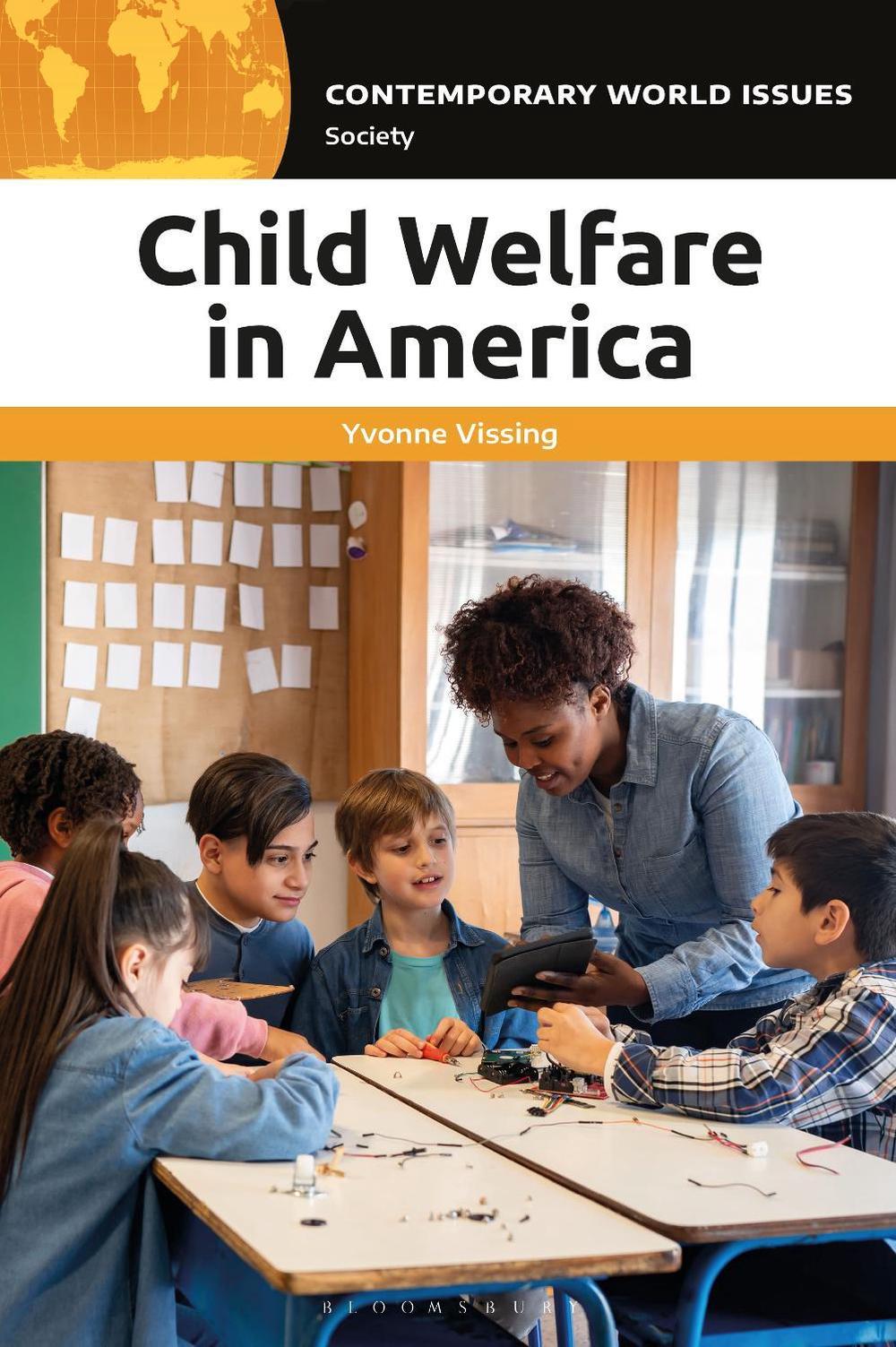 Child Welfare in America, 9781440881244