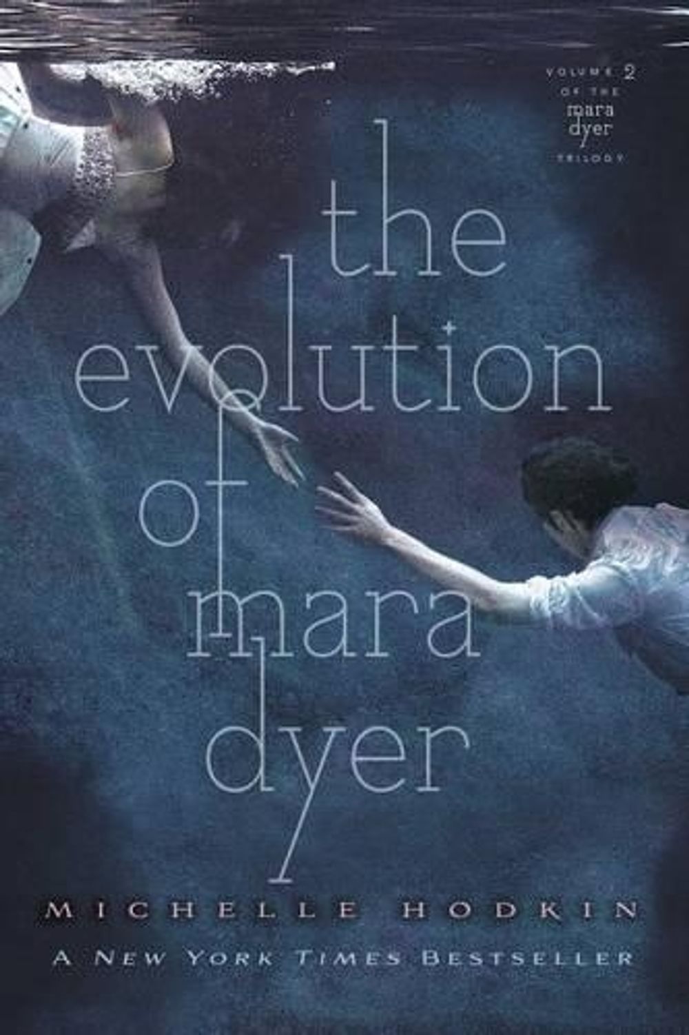 The Evolution of Mara Dyer by Michelle Hodkin - ISBN: 9781442421806