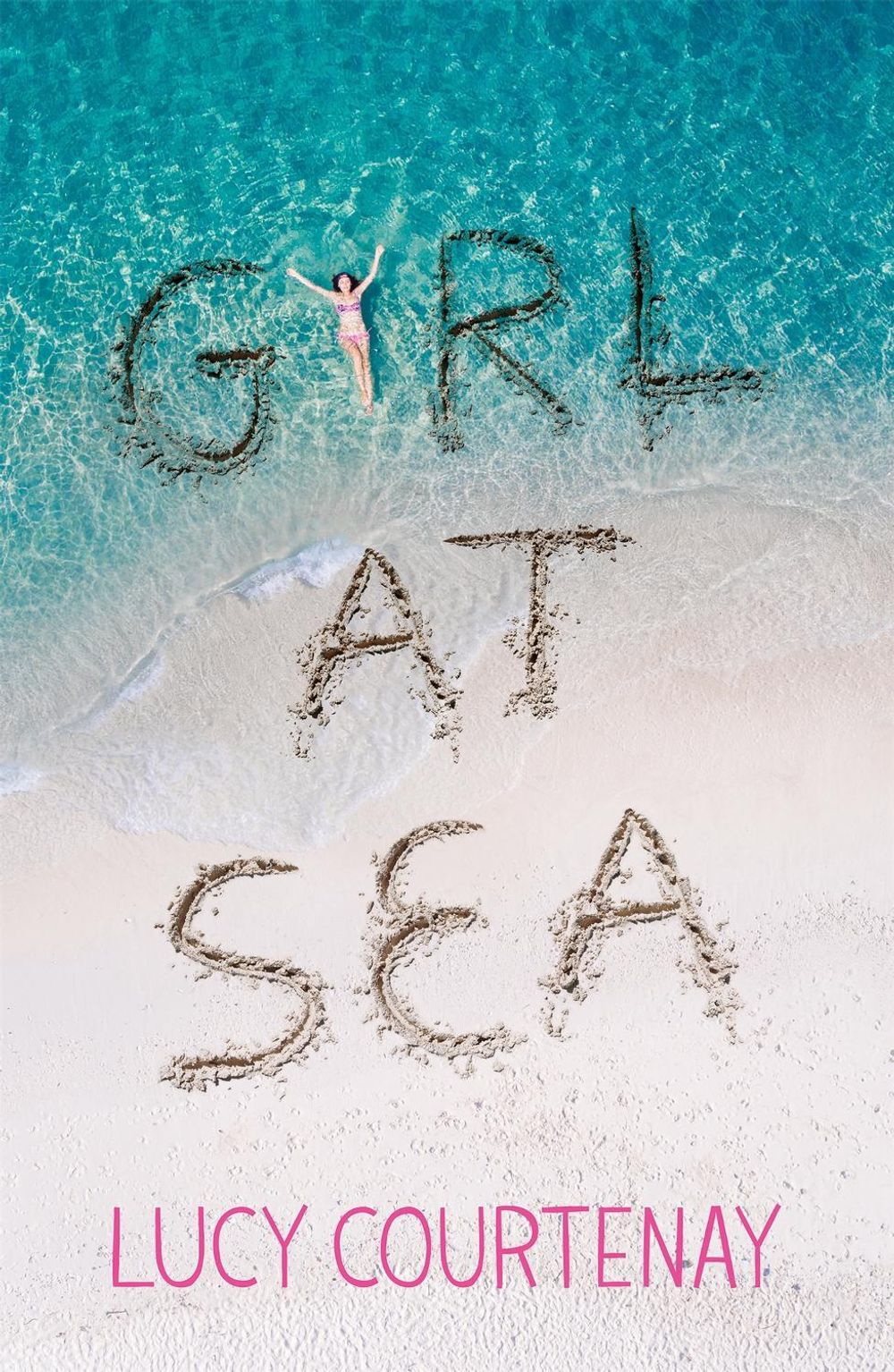 Girl at Sea by Lucy Courtenay - ISBN: 9781444930757