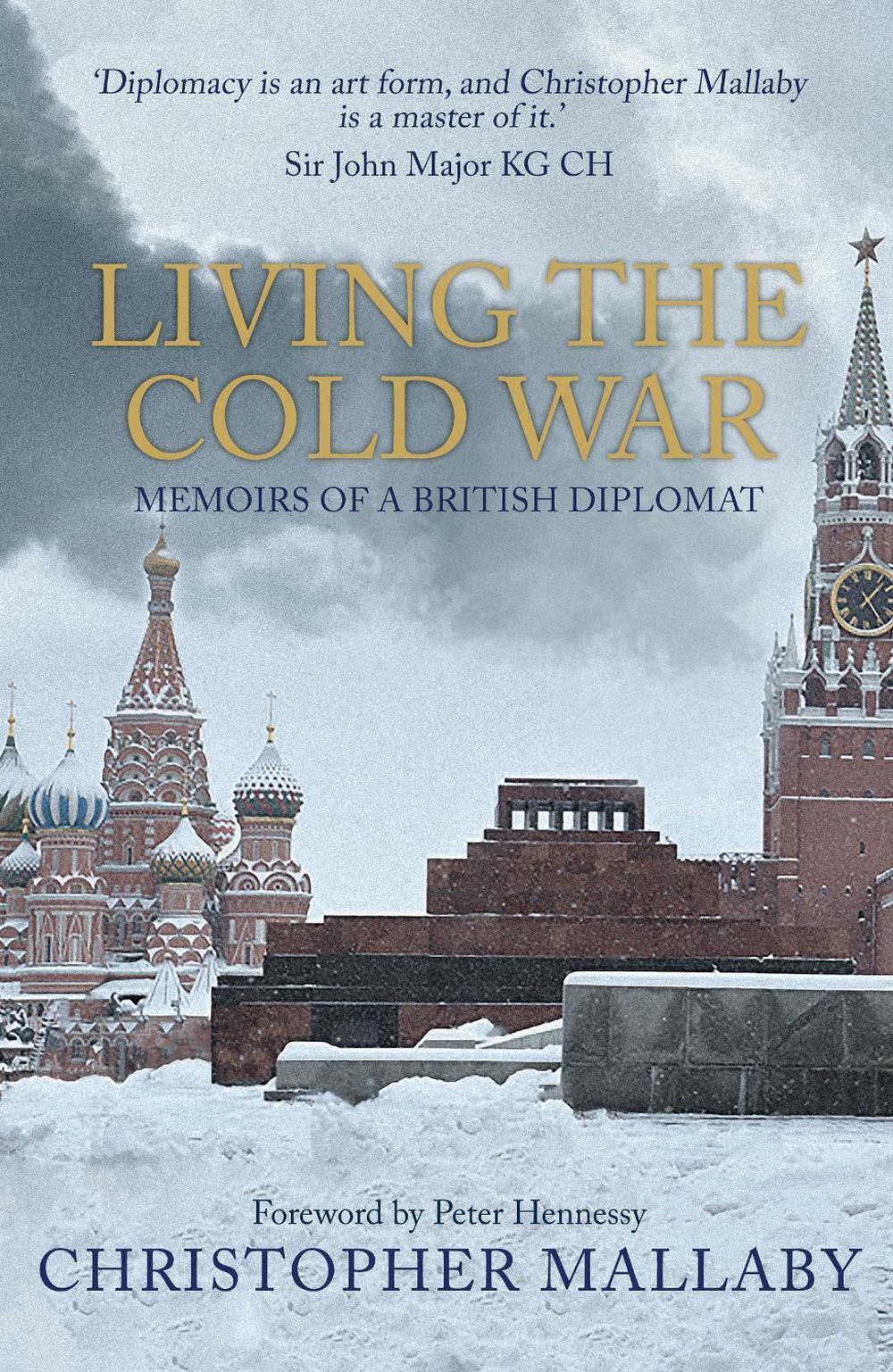 Living the Cold War, 9781445689463