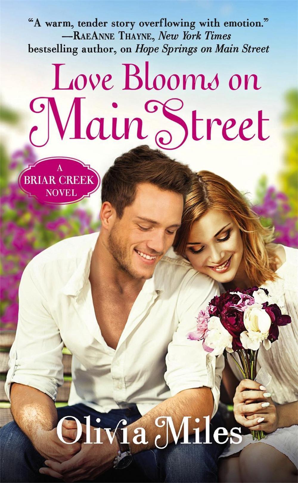Love Blooms On Main Street, 9781455567171